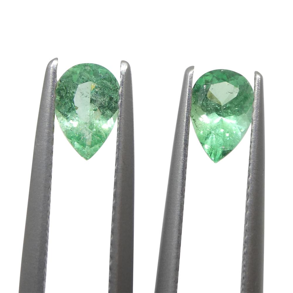 Brilliant Cut 1.05ct Pair Pear Green Emerald from Colombia For Sale