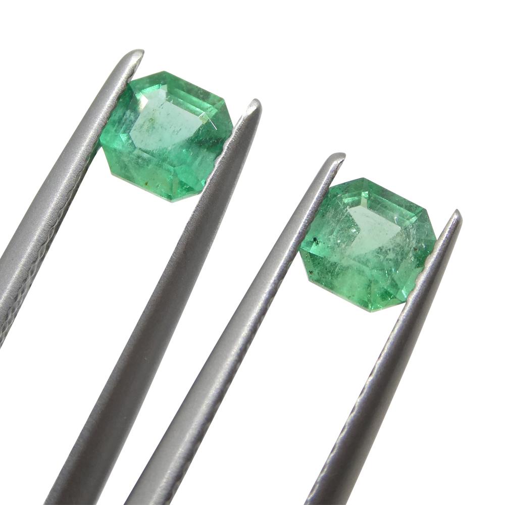 Women's or Men's 1.05ct Pair Square Green Emerald from Colombia For Sale