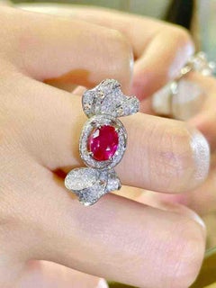 1.05ct Ruby
0.78ct Diamond Bow Ring in 18K Gold