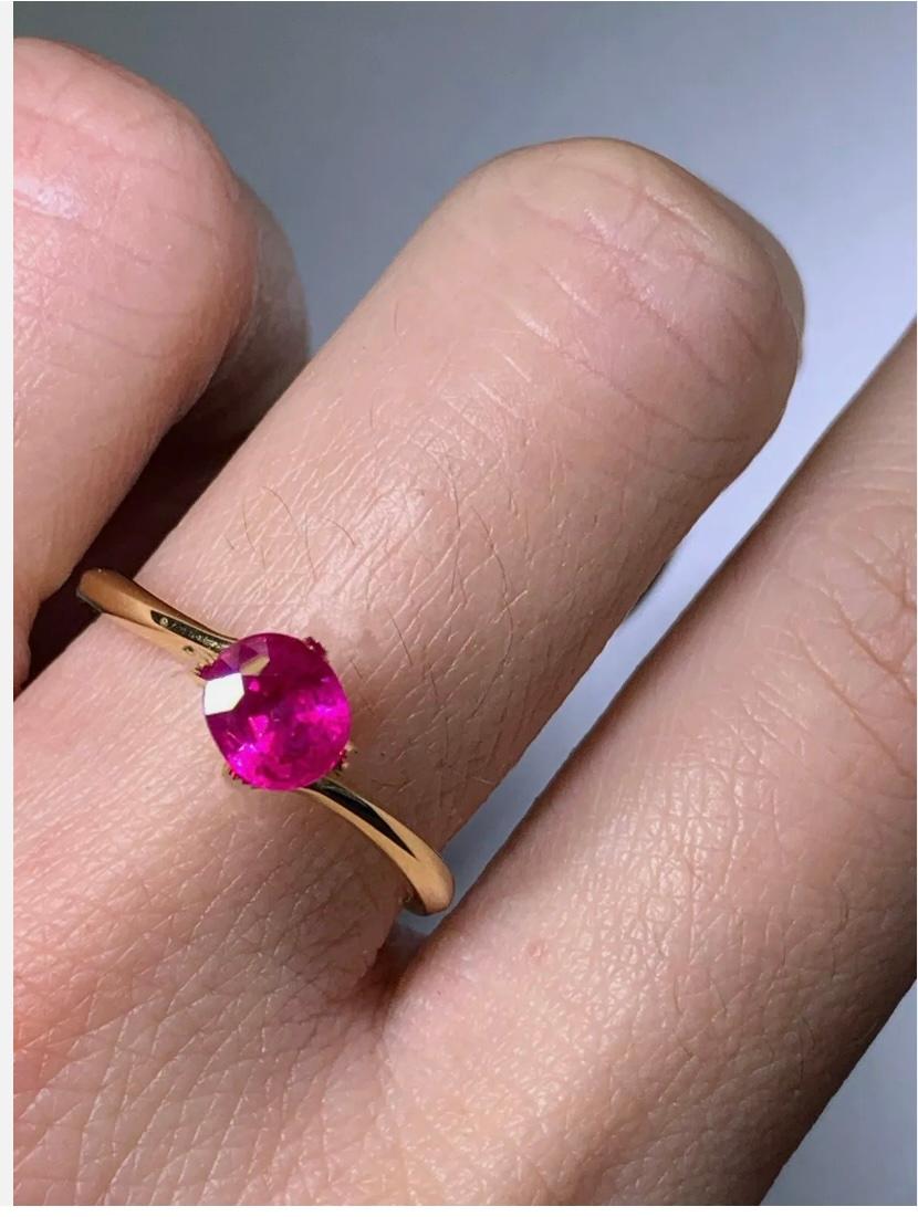 Modern 1.05ct Ruby Burma Solitaire Engagement Ring 18ct Yellow Gold For Sale