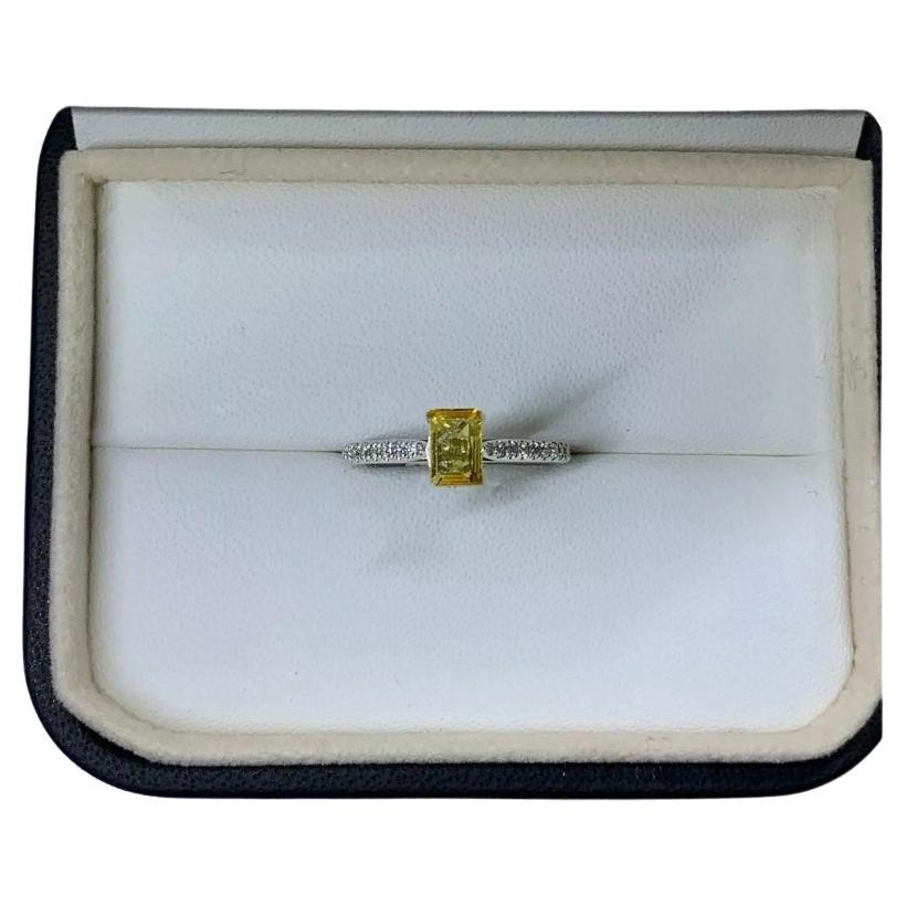 Bague de fiançailles solitaire en platine avec saphir et diamants de 1,05 carat
