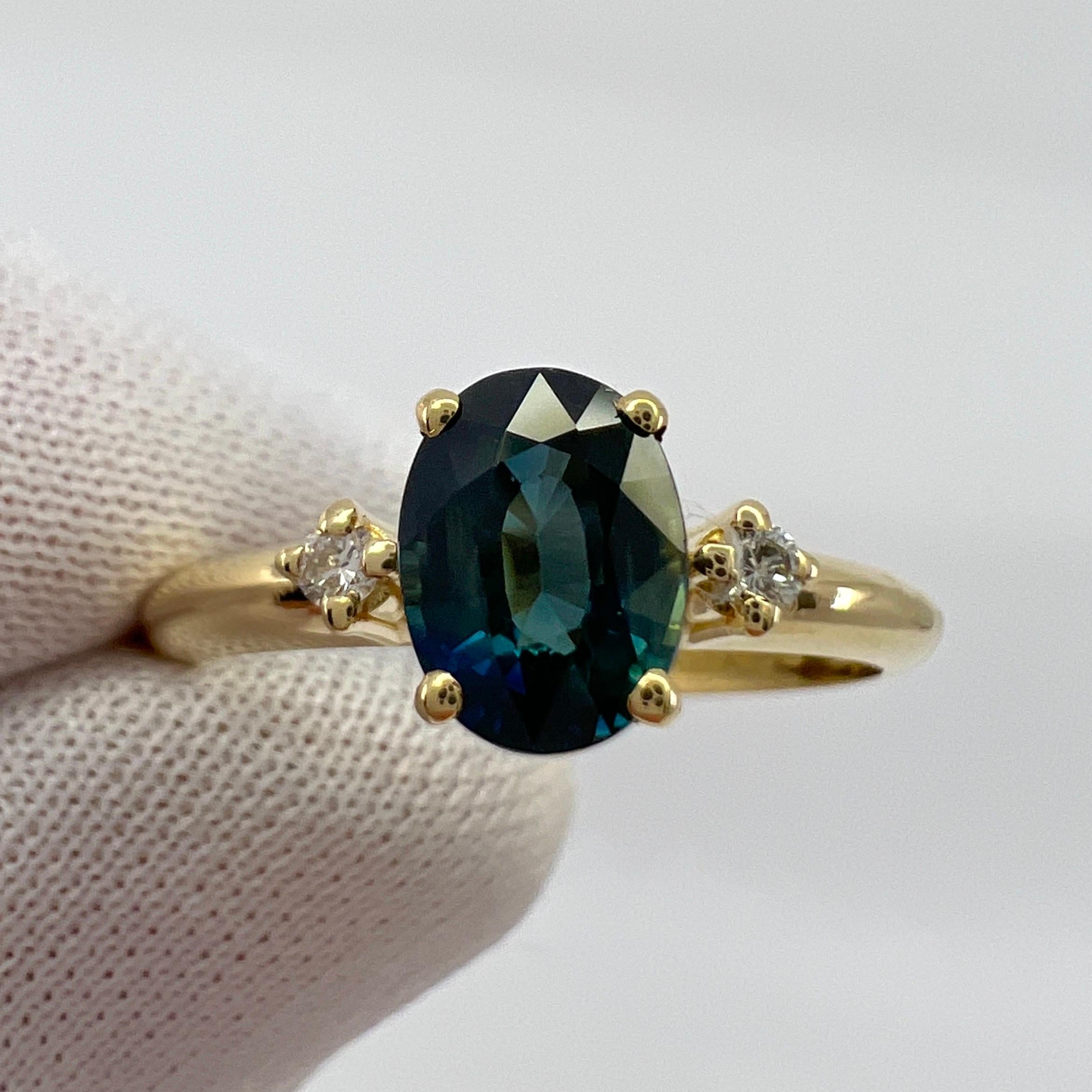 1.05ct Teal Green Blue Oval Cut Sapphire & Diamond Three Stone 18k Gold Ring For Sale 5