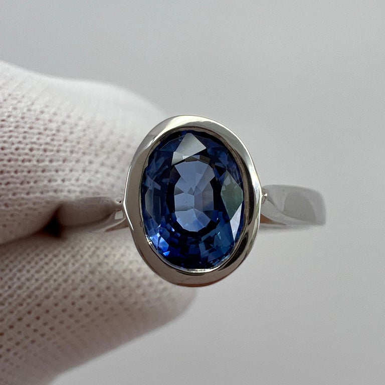 Bague En Or Blanc 18 Carats Avec Saphir Bleu Ovale - Taille 59 - Moderne Et Neuve
