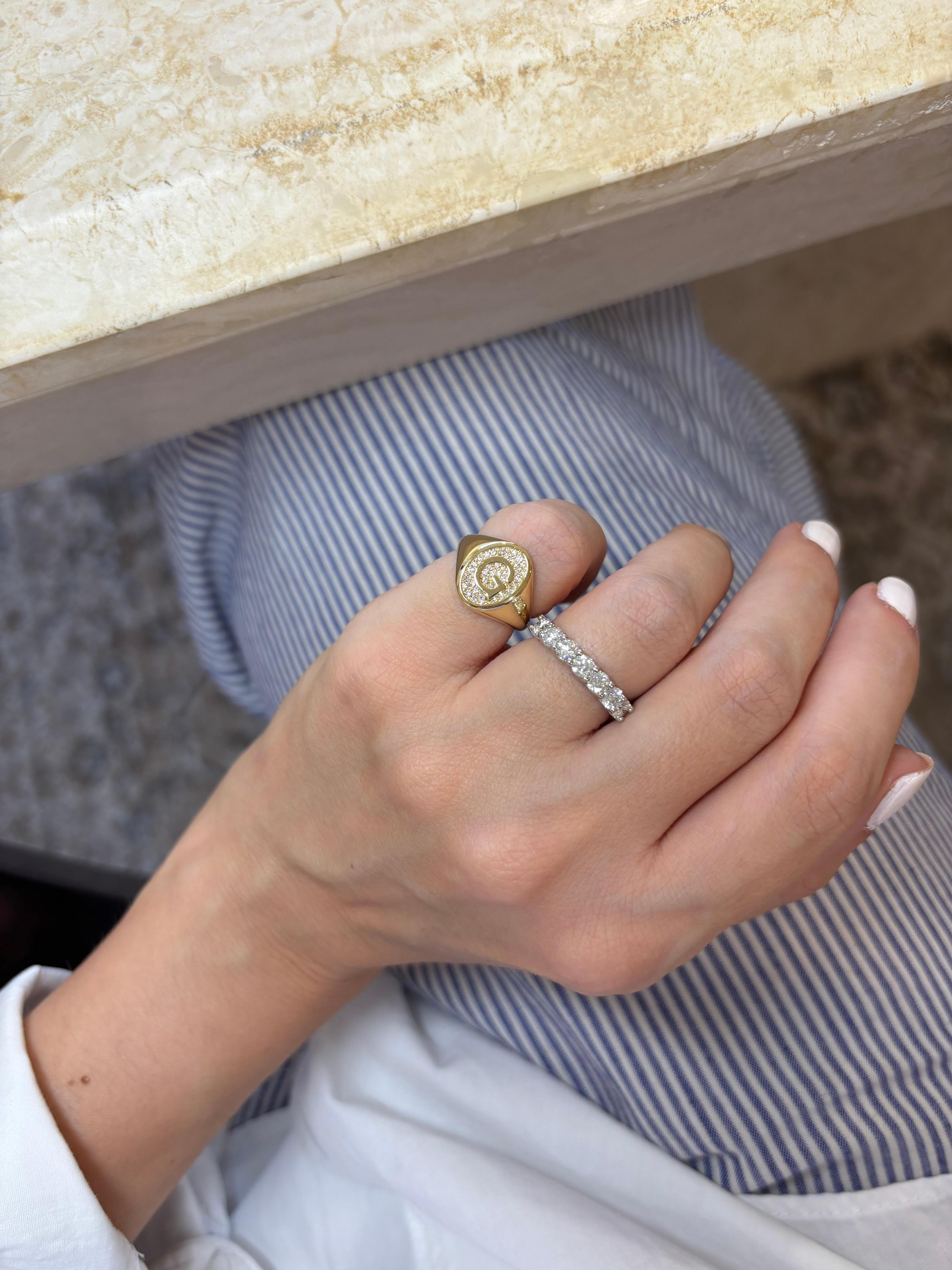 This natural round diamond half eternity band features seven sparkling near colorless diamonds, with size 0.15cts each. A timeless band to pair with your engagement ring or to wear on its own.
Available in 18 Karat White Gold
Diamond total carat