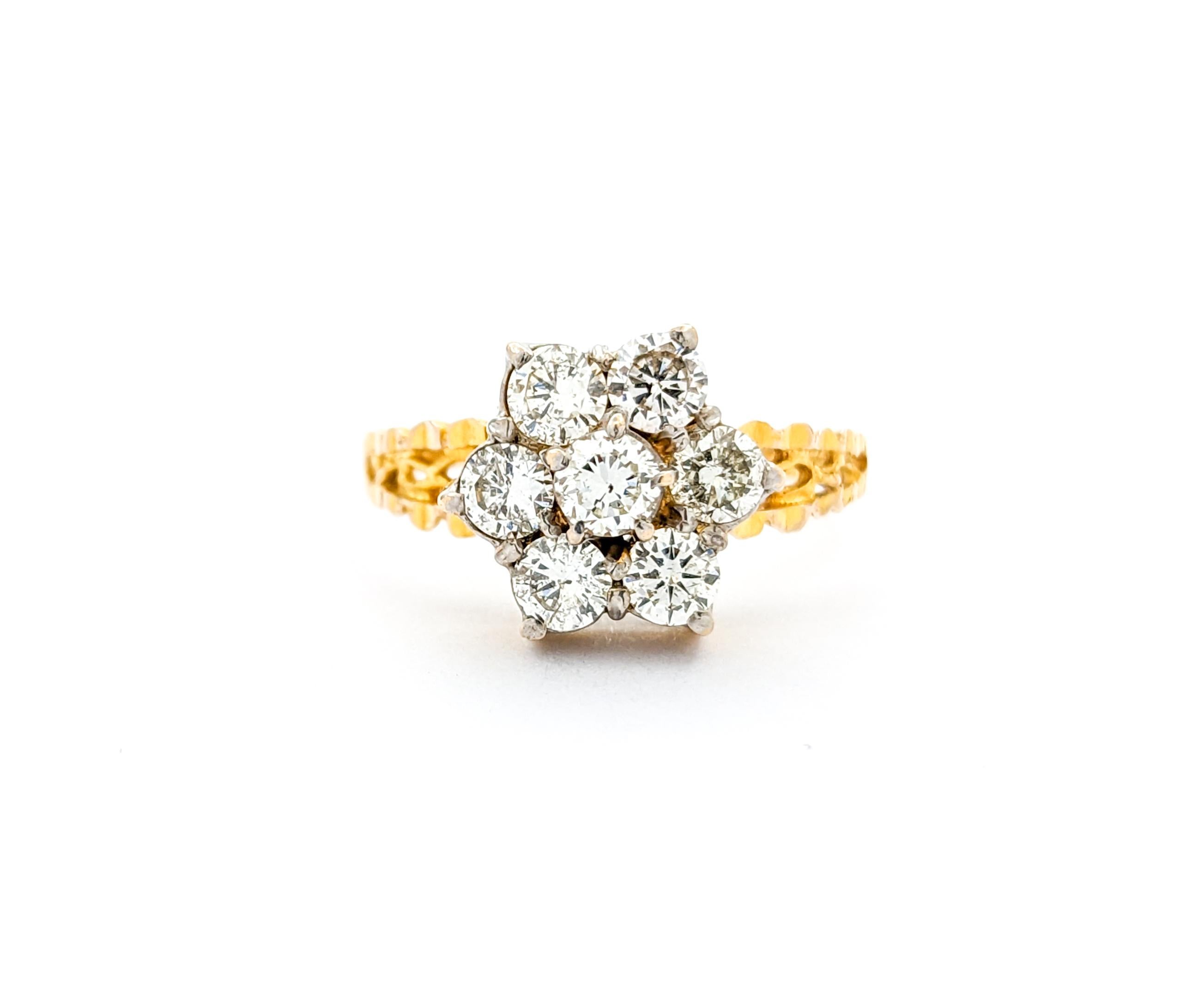 1.05ctw Diamond Ring In 22kt Yellow Gold For Sale 5