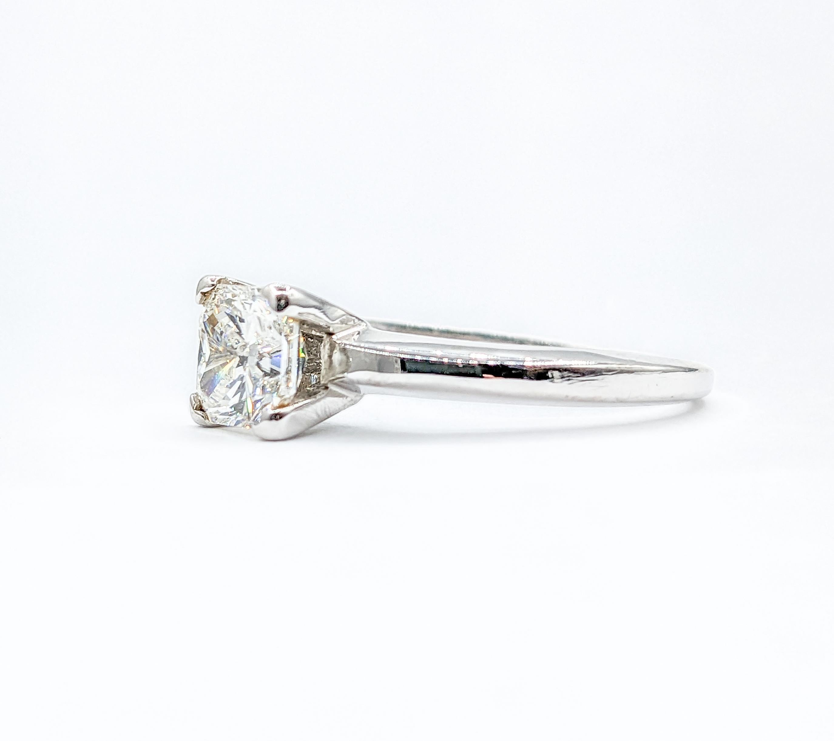 Modern 1.05ctw Diamond Ring In White Gold For Sale