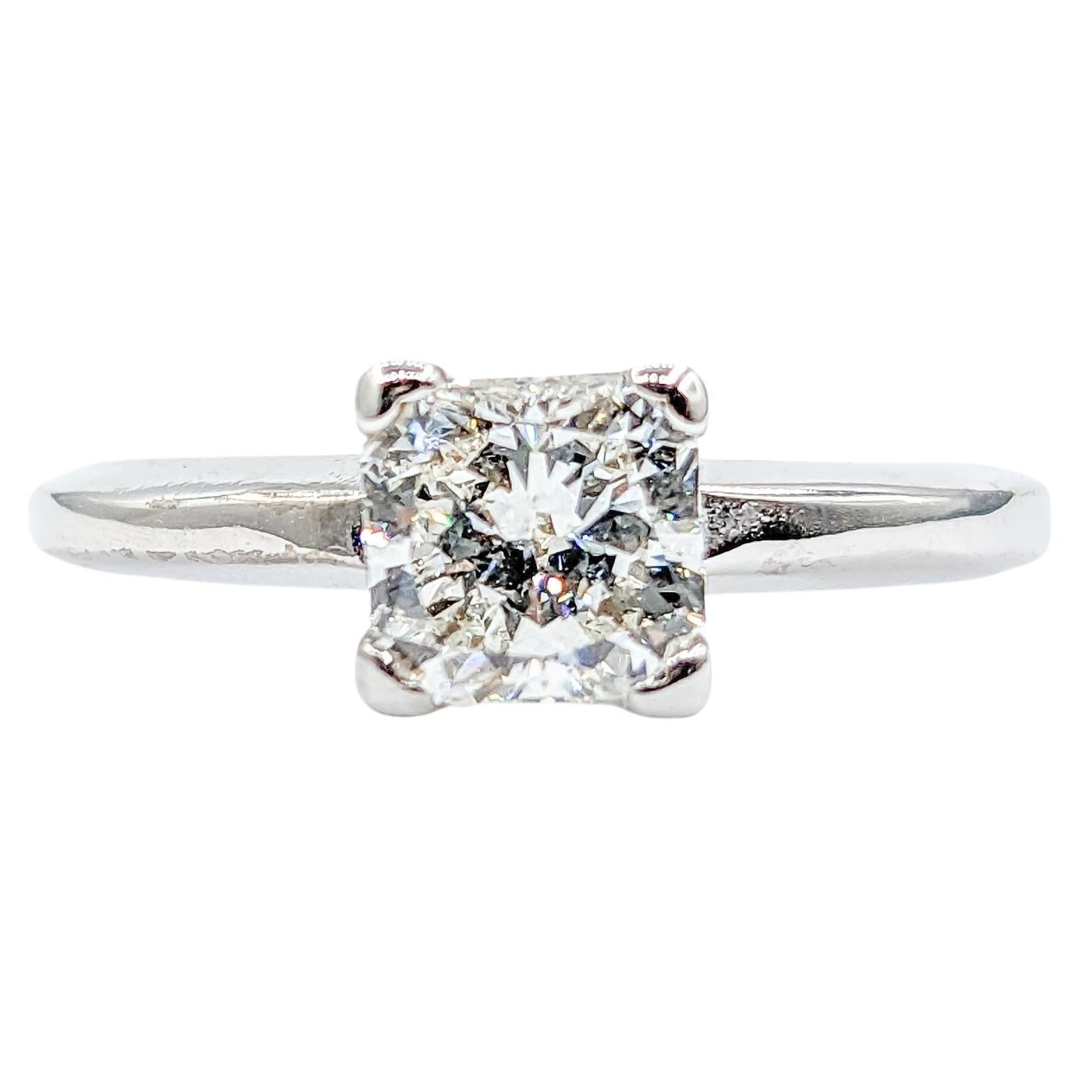 1.05ctw Diamond Ring In White Gold For Sale