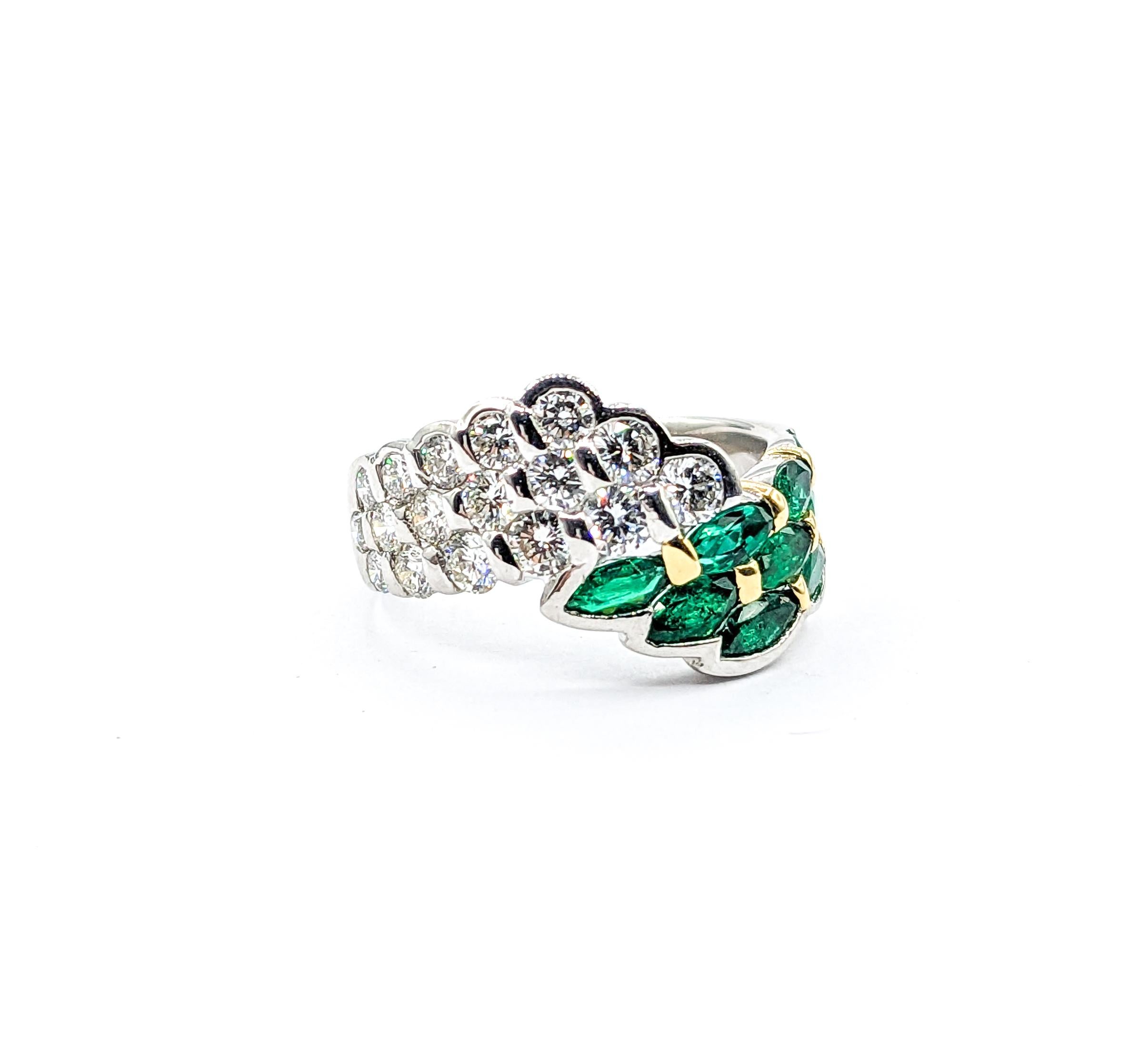 1.05ctw Emerald & 0.89ctw Diamond Ring In white Gold For Sale 5