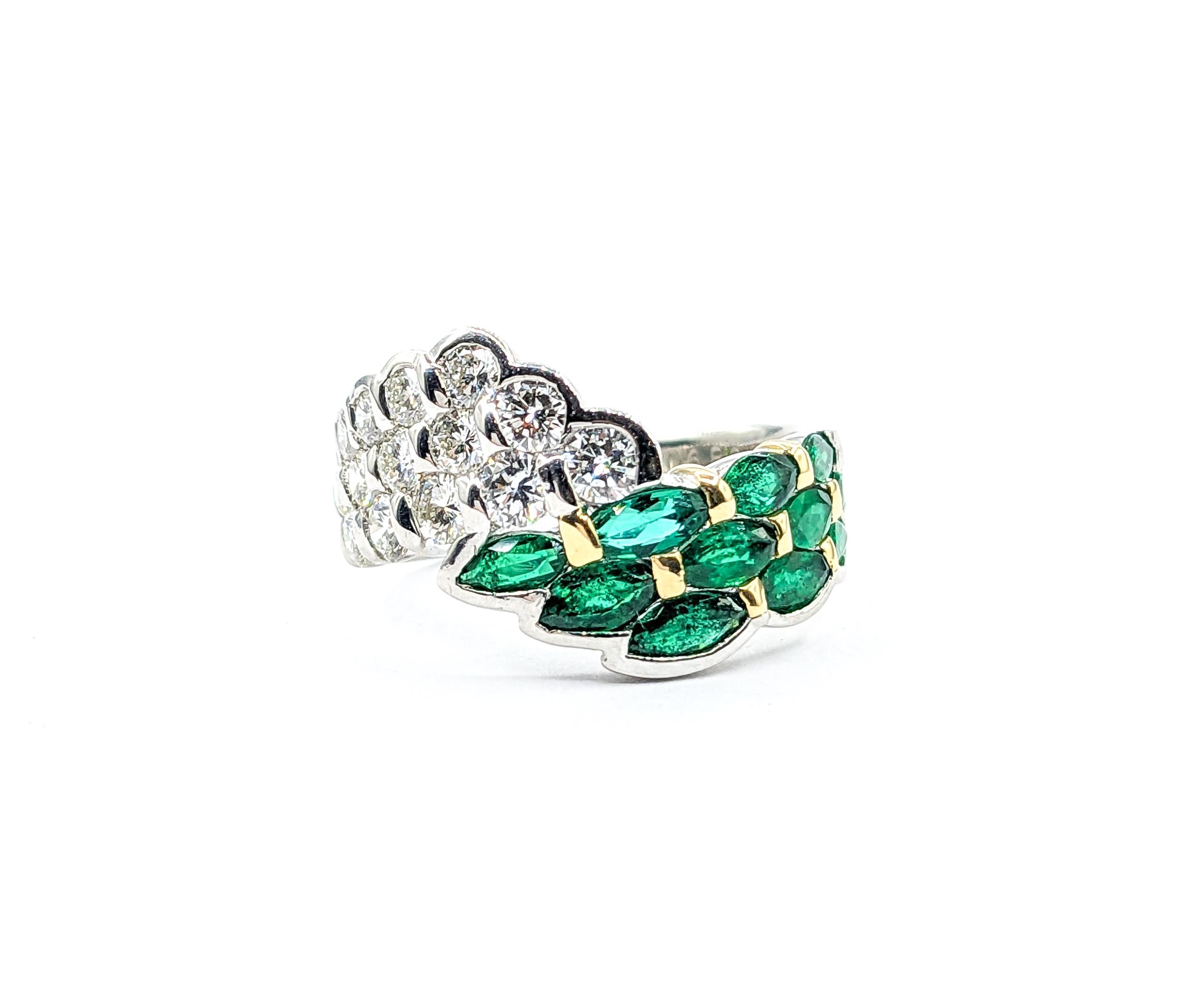 1.05ctw Emerald & 0.89ctw Diamond Ring In white Gold For Sale 6
