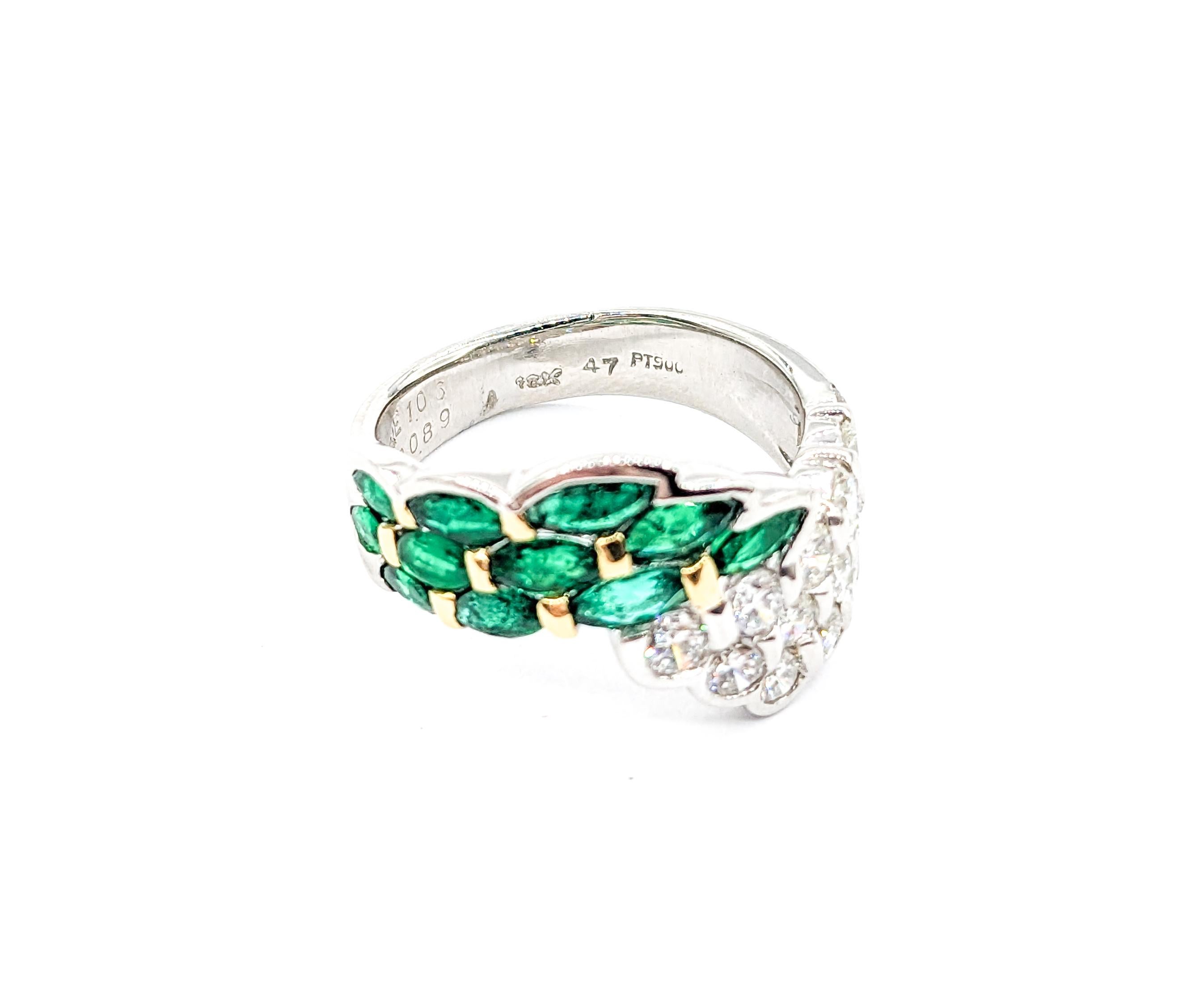 1.05ctw Emerald & 0.89ctw Diamond Ring In white Gold For Sale 3
