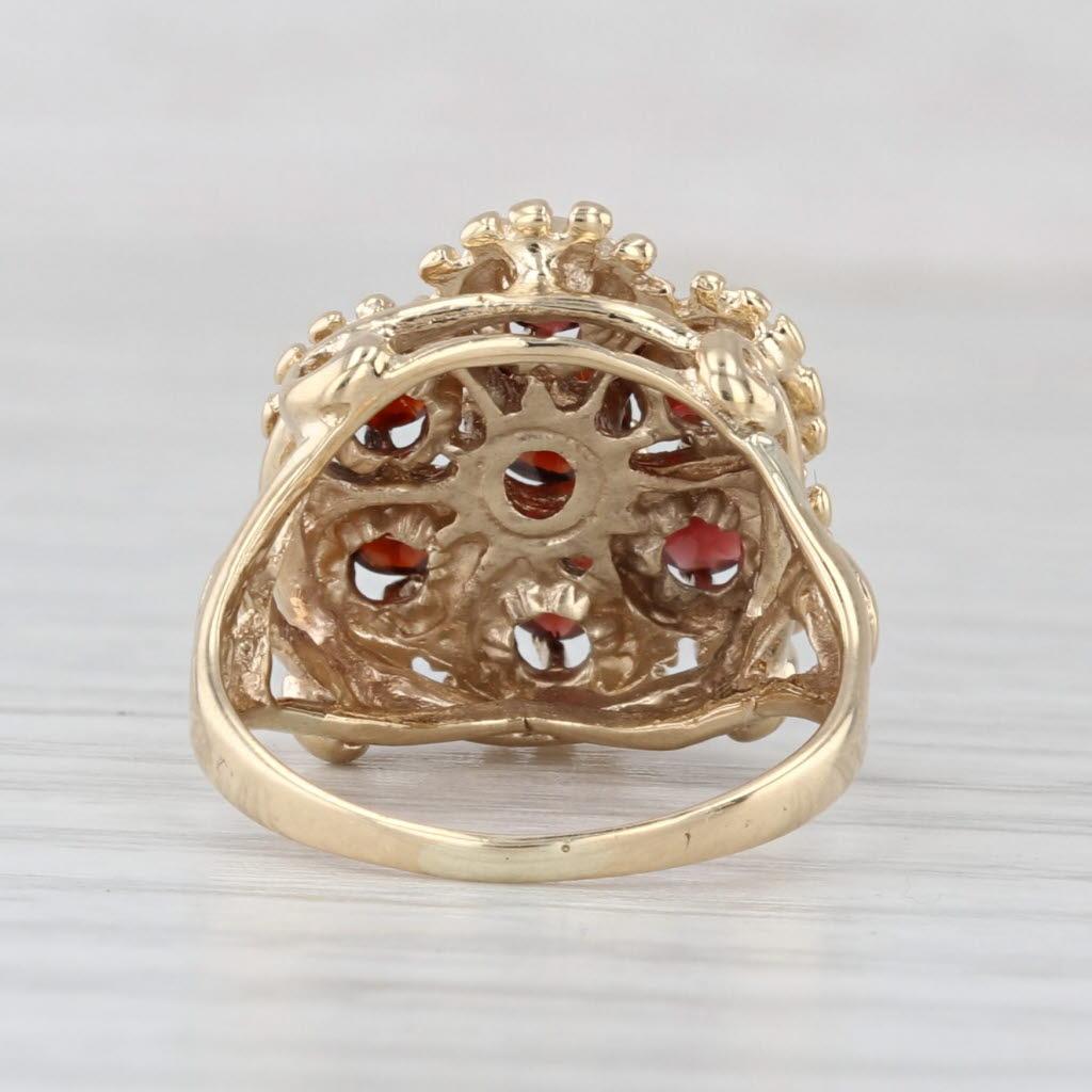 Taille ronde 1.05ctw Garnet Flower Cluster Ring 14k Yellow Gold Size 4 Cocktail en vente