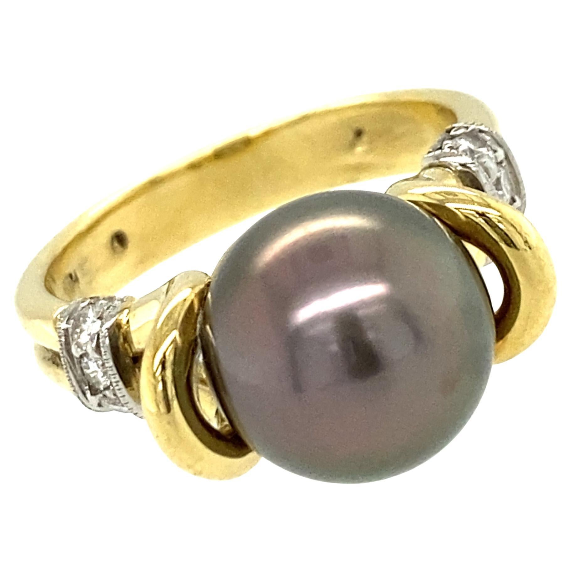 Bague avec perle de Tahiti de 10,5 mm en or 18 carats et platine avec accents de diamants