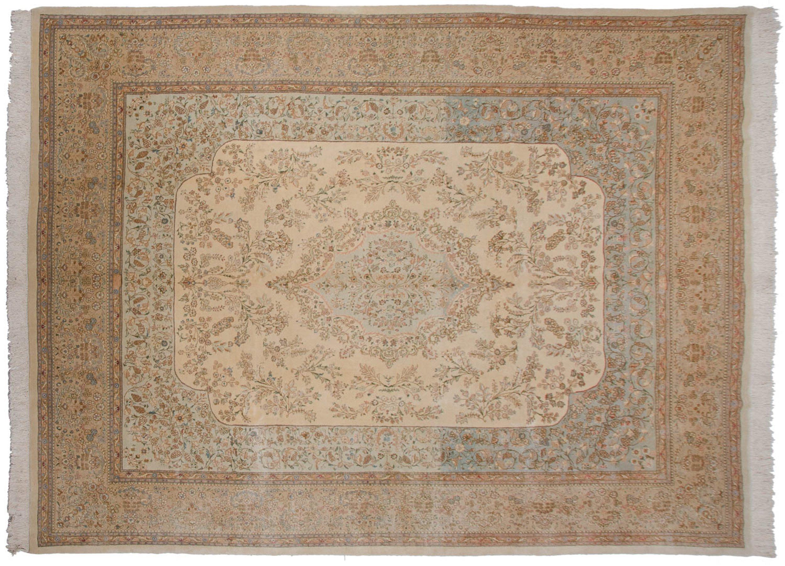 Vintage Tabriz Carpet For Sale 6