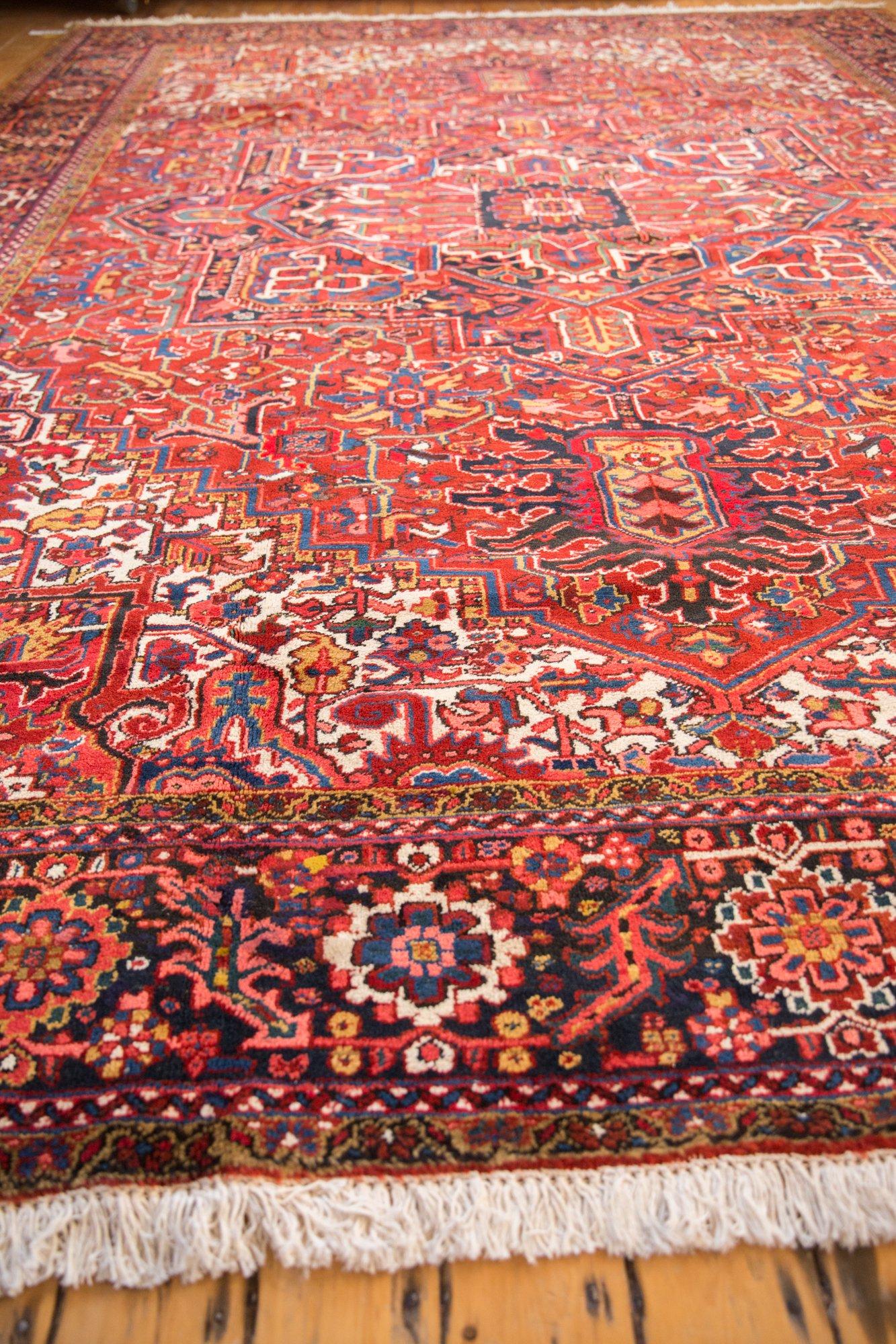 Vintage Heriz Carpet For Sale 1