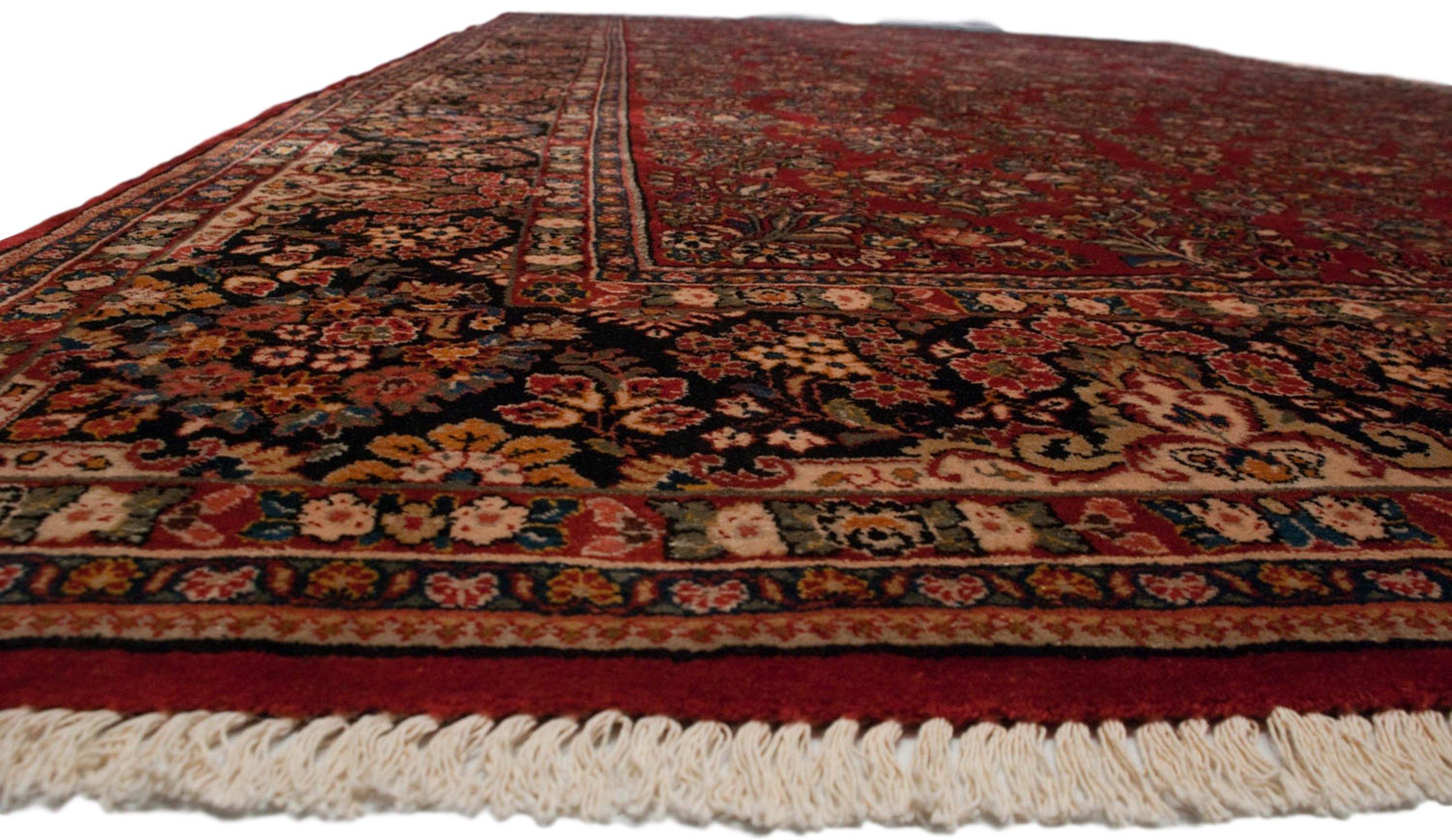 Vintage American Sarouk Carpet For Sale 5