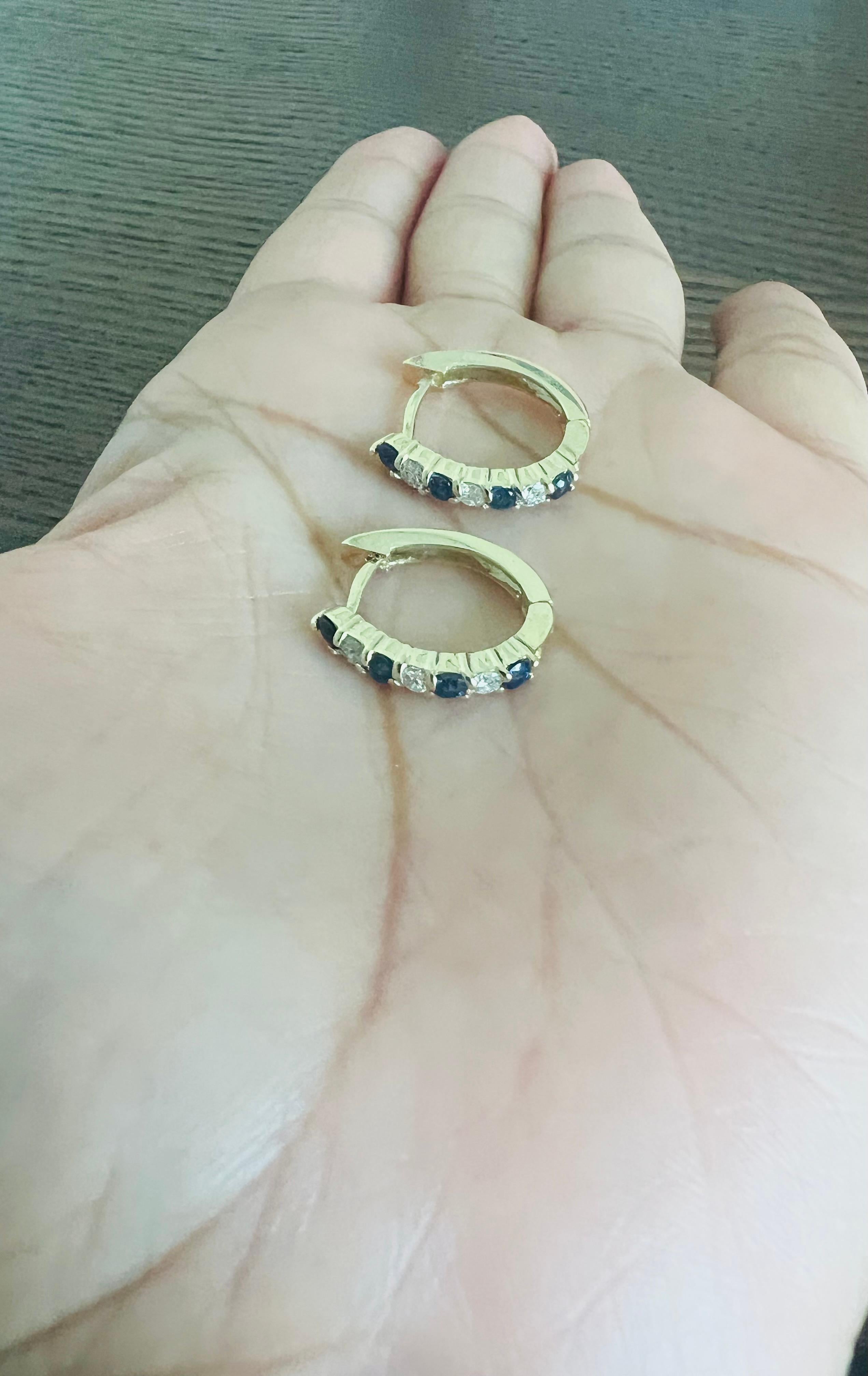 1.06 Carat Blue Sapphire Diamond Yellow Gold Earrings In New Condition For Sale In Los Angeles, CA