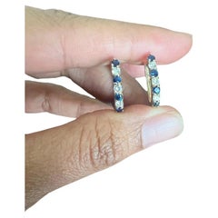 1,06 Karat Blauer Saphir Diamant-Ohrringe aus Gelbgold