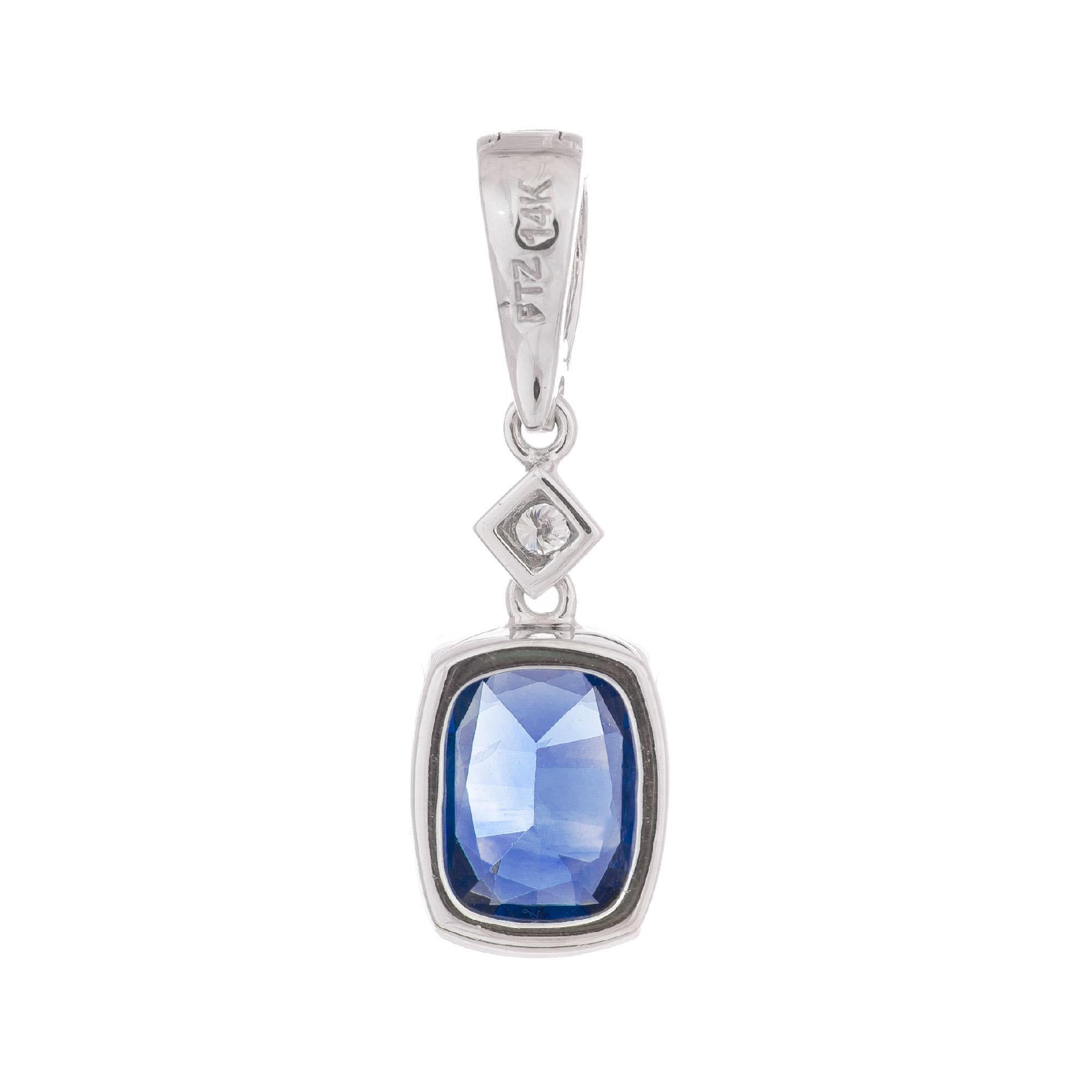 1.06 Carat Cushion Cut Sapphire Diamond White Gold Pendant In Excellent Condition For Sale In Stamford, CT