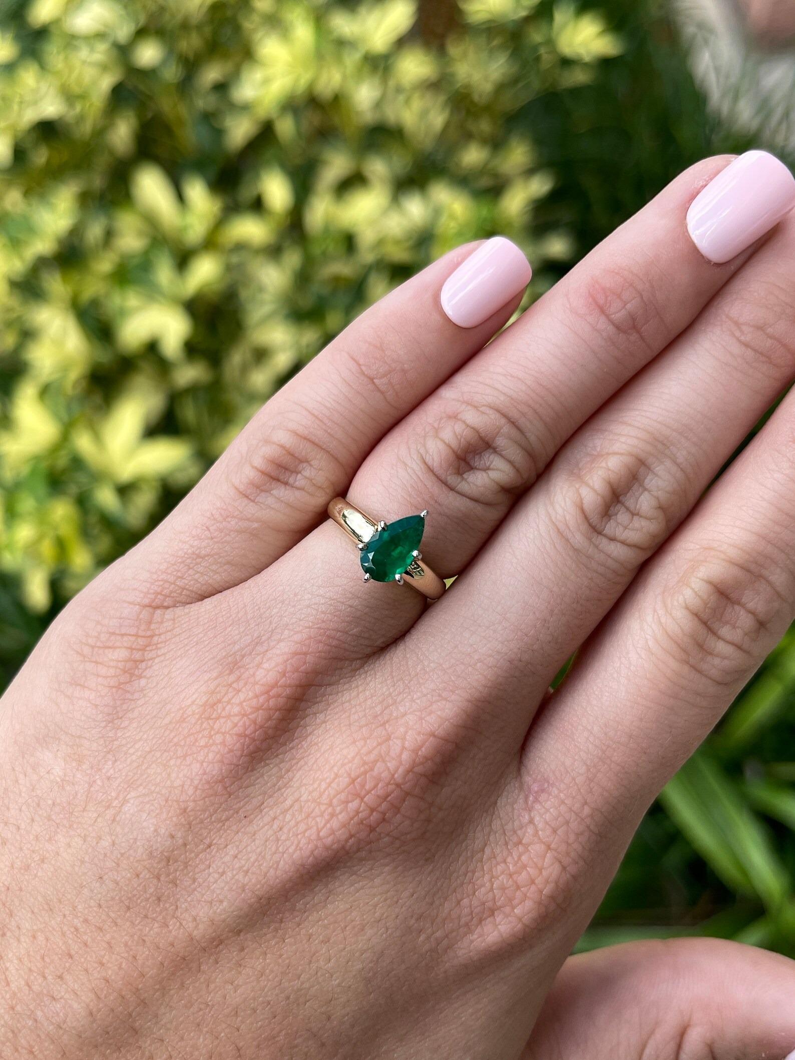 1.06 Carat Dark Green Emerald Six Prong Solitaire Two Toned Engagement Ring 14K In New Condition For Sale In Jupiter, FL