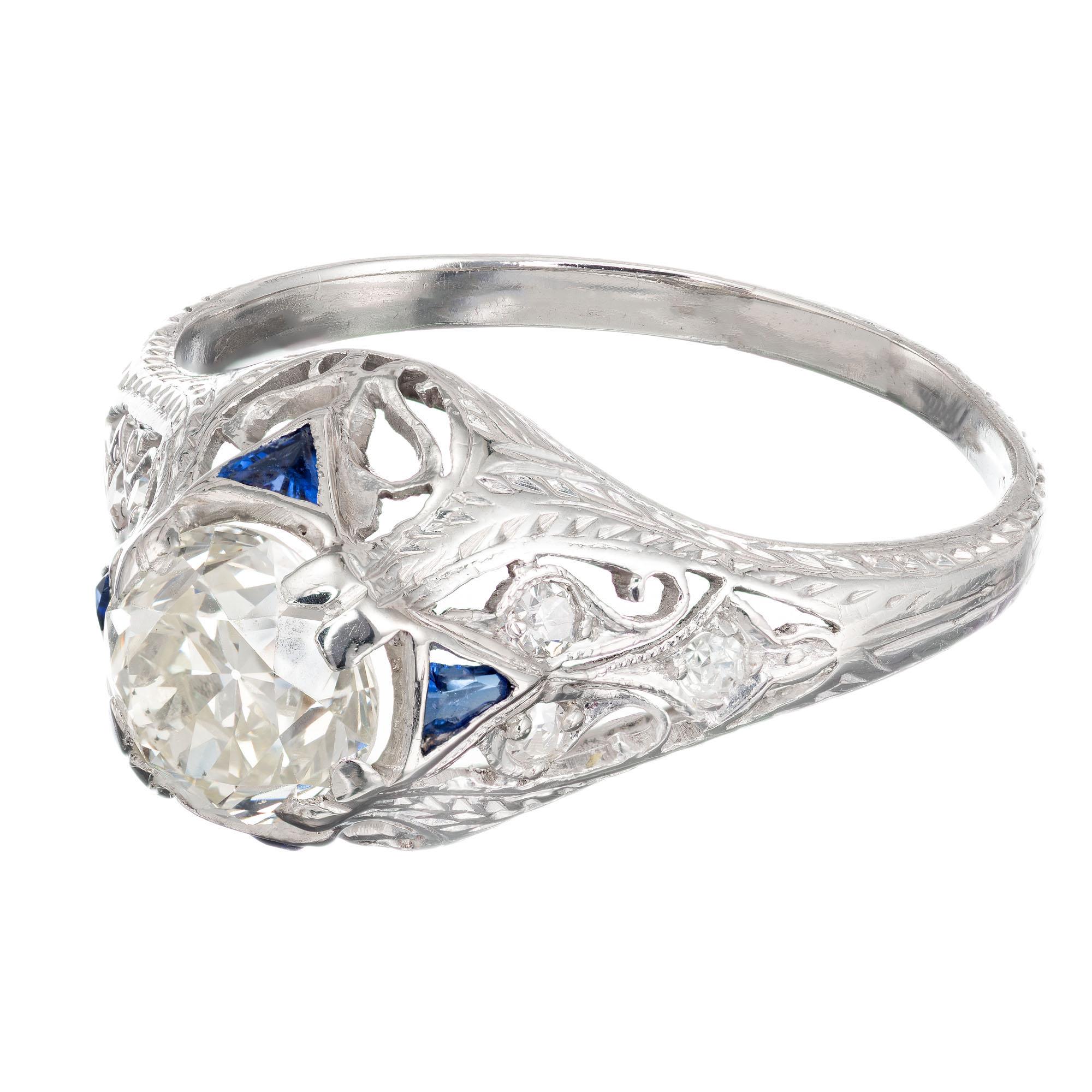 Round Cut 1.06 Carat Diamond Sapphire Platinum Engraved Engagement Ring For Sale