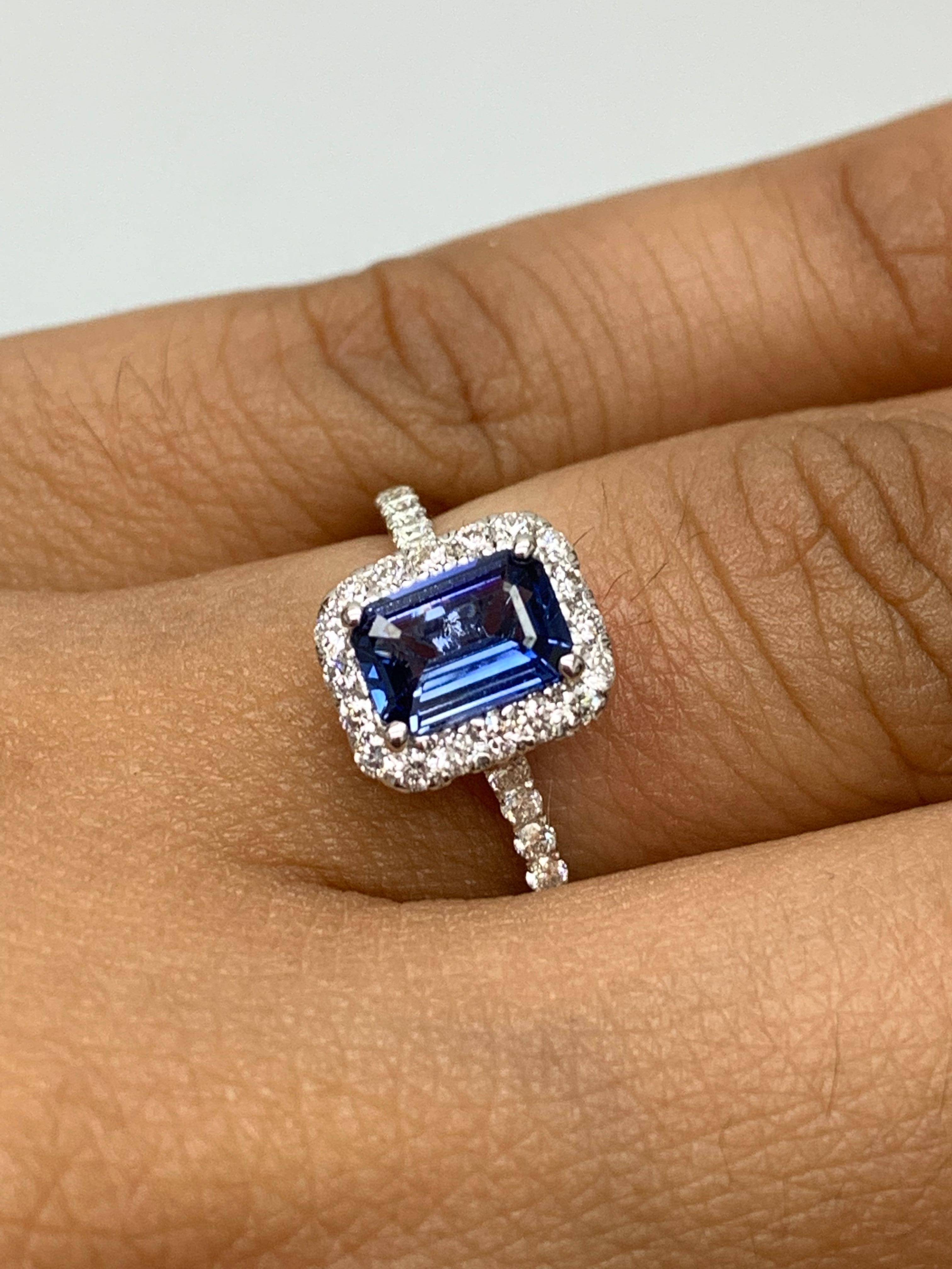 1,06 Karat Smaragdschliff Blauer Saphir Diamant-Verlobungsring aus 14K Weißgold im Angebot 8