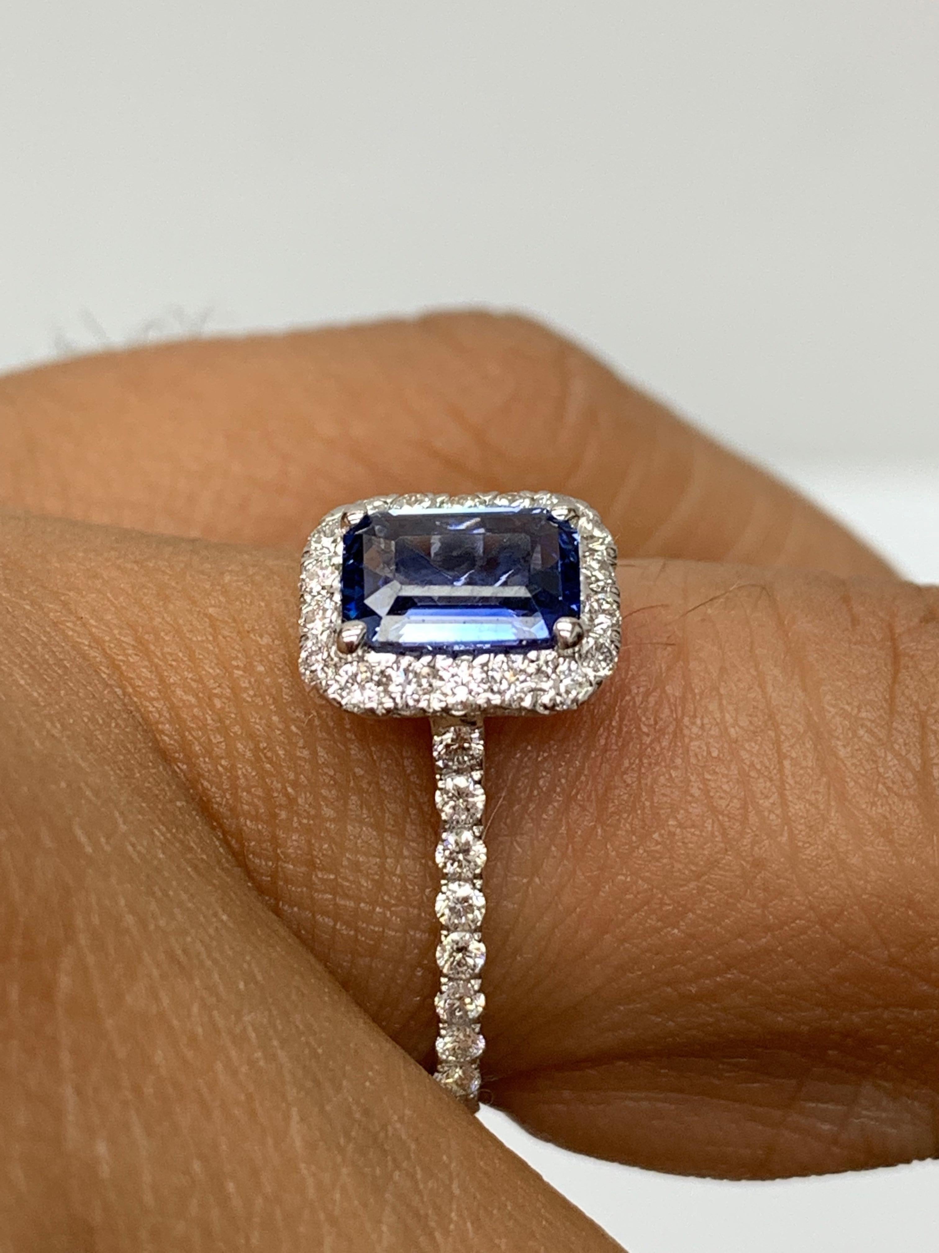 1,06 Karat Smaragdschliff Blauer Saphir Diamant-Verlobungsring aus 14K Weißgold im Angebot 10