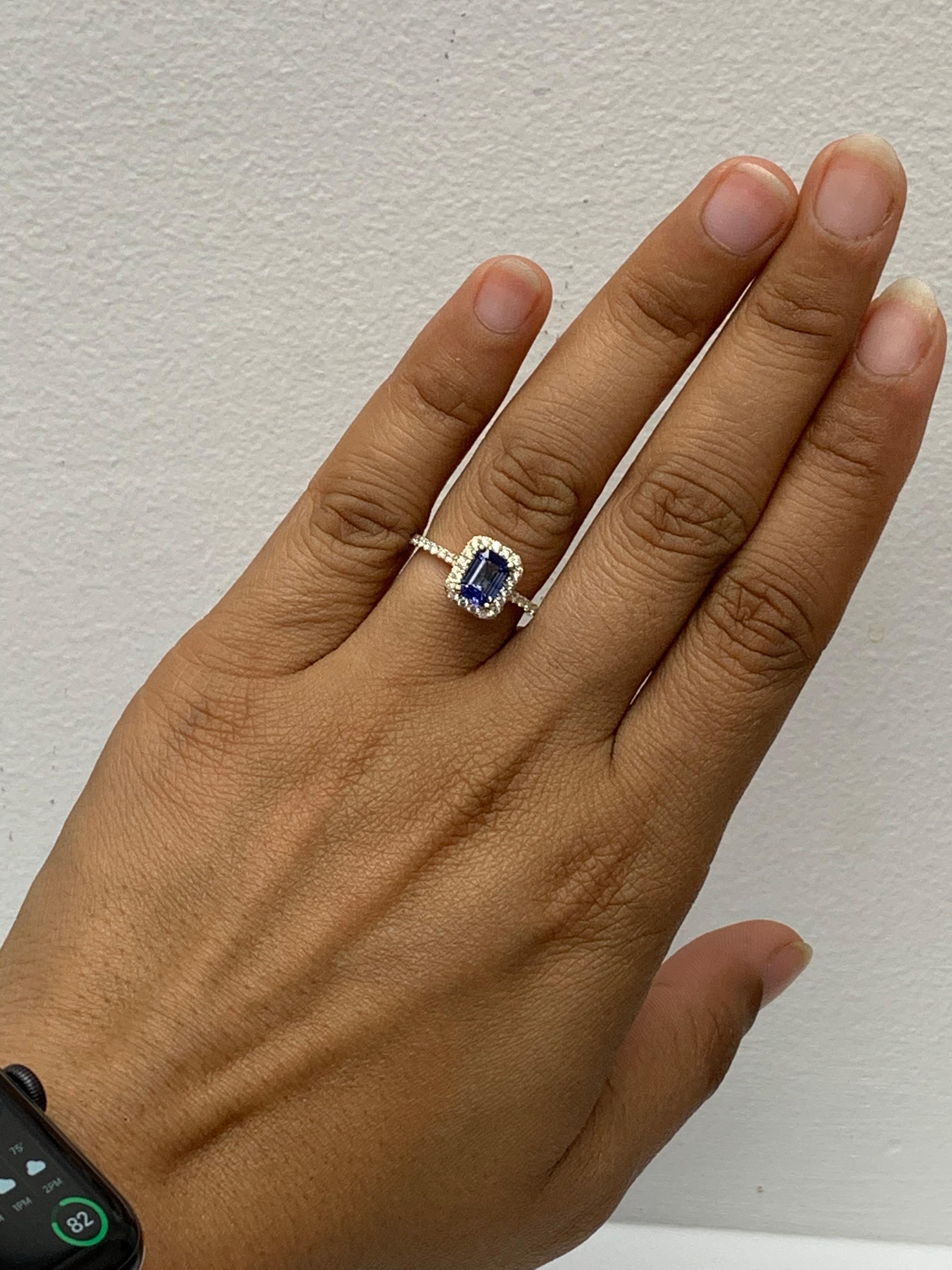 1.06 Carat Emerald Cut Blue Sapphire Diamond Engagement Ring in 14K Yellow Gold For Sale 4