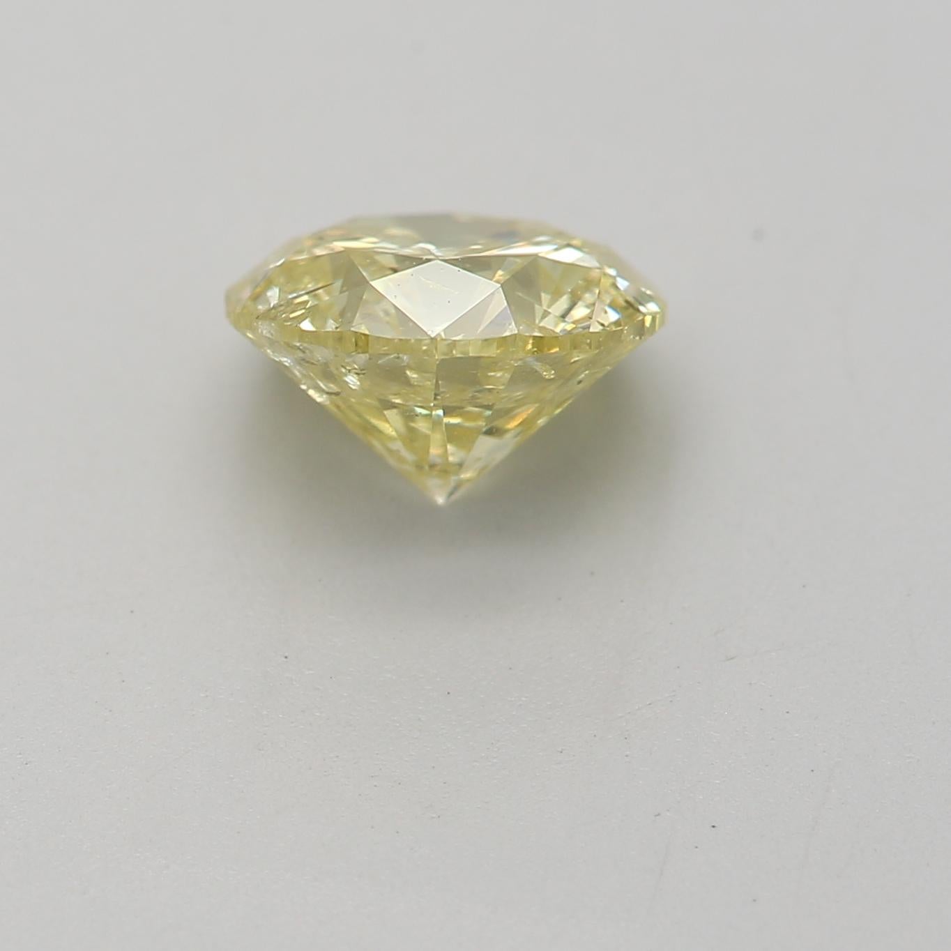 1.06 Carat Fancy Yellow Round cut diamond I3 Clarity GIA Certified In New Condition For Sale In Kowloon, HK