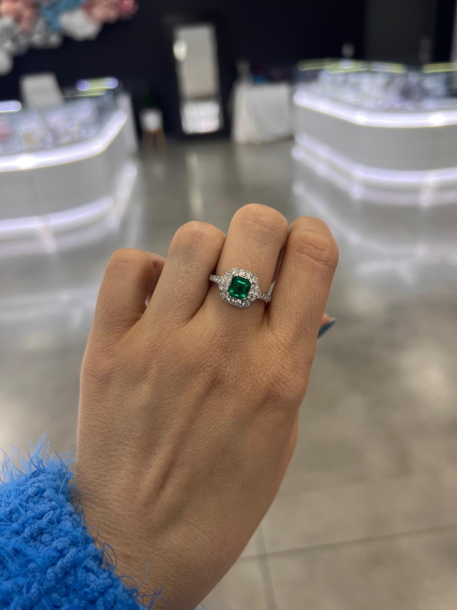 Taille mixte Bague de succession Art déco en platine avec émeraude et diamant de 1,06 carat certifié GIA, bijouterie d'art en vente