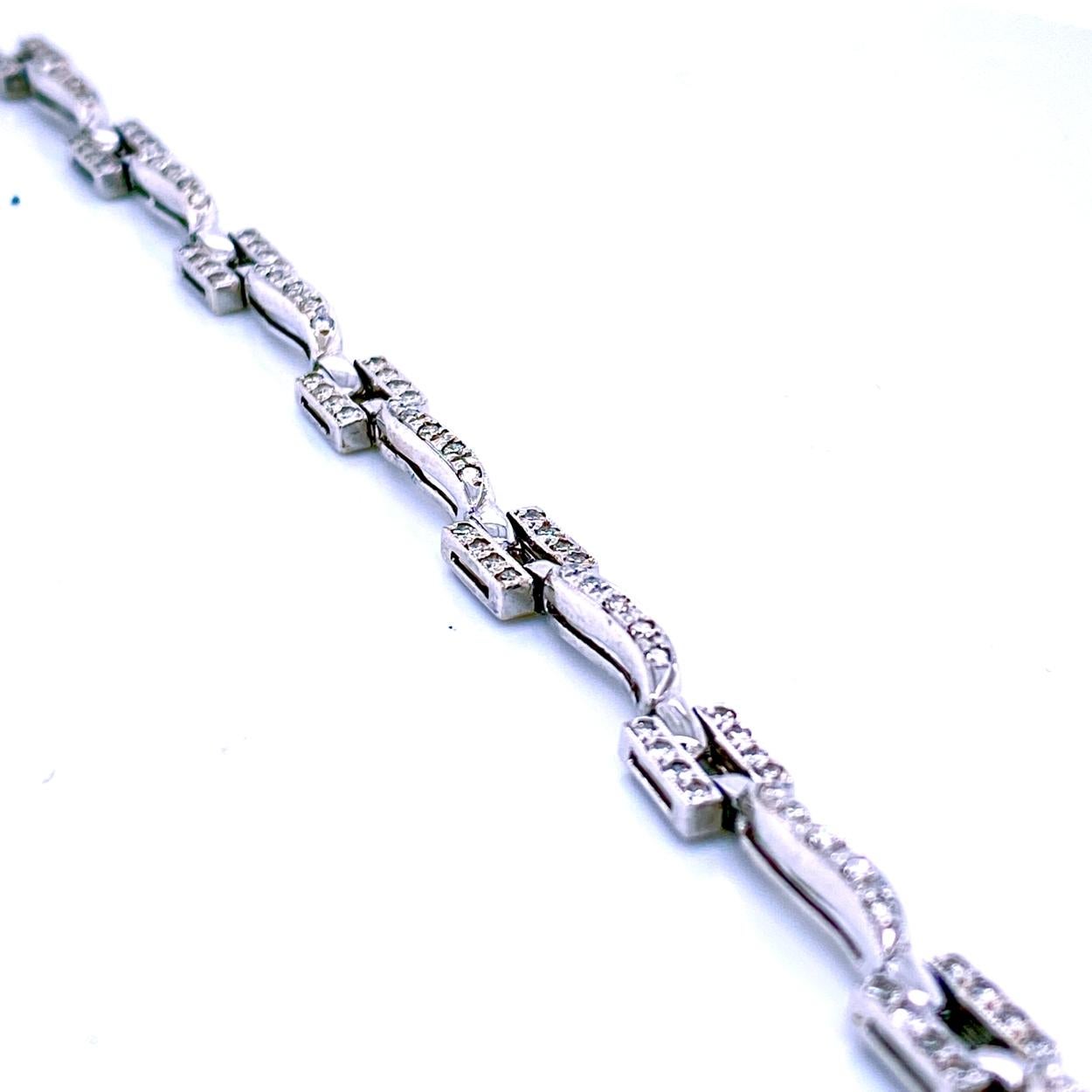 1,06 Karat Diamantarmband mit milchig gemasertem Rand in Pavéfassung im Zustand „Neu“ im Angebot in Los Angeles, CA