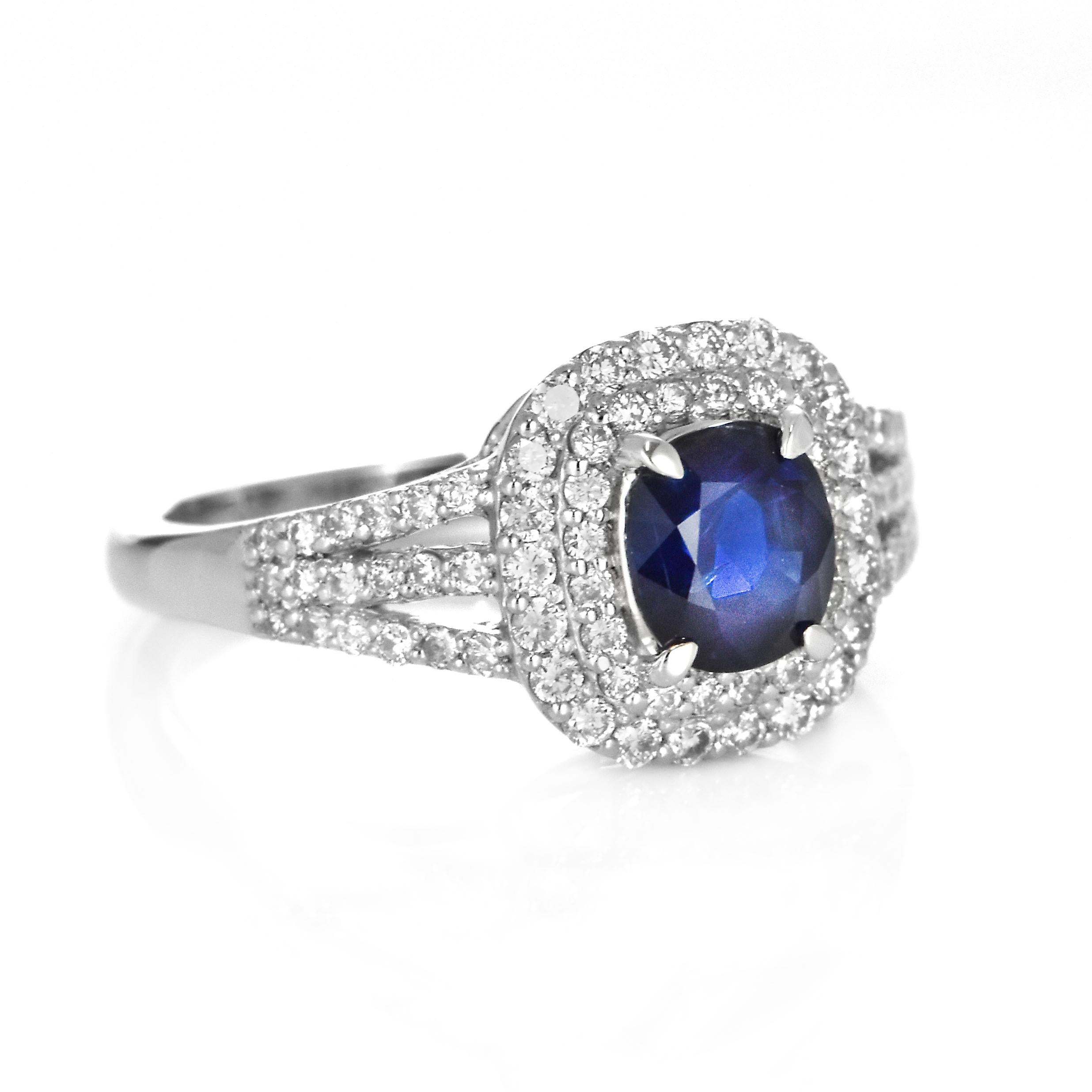 Modern 1.06 Carat Natural Royal Blue, No Heat Sapphire & Diamond Ring Made in Platinum For Sale