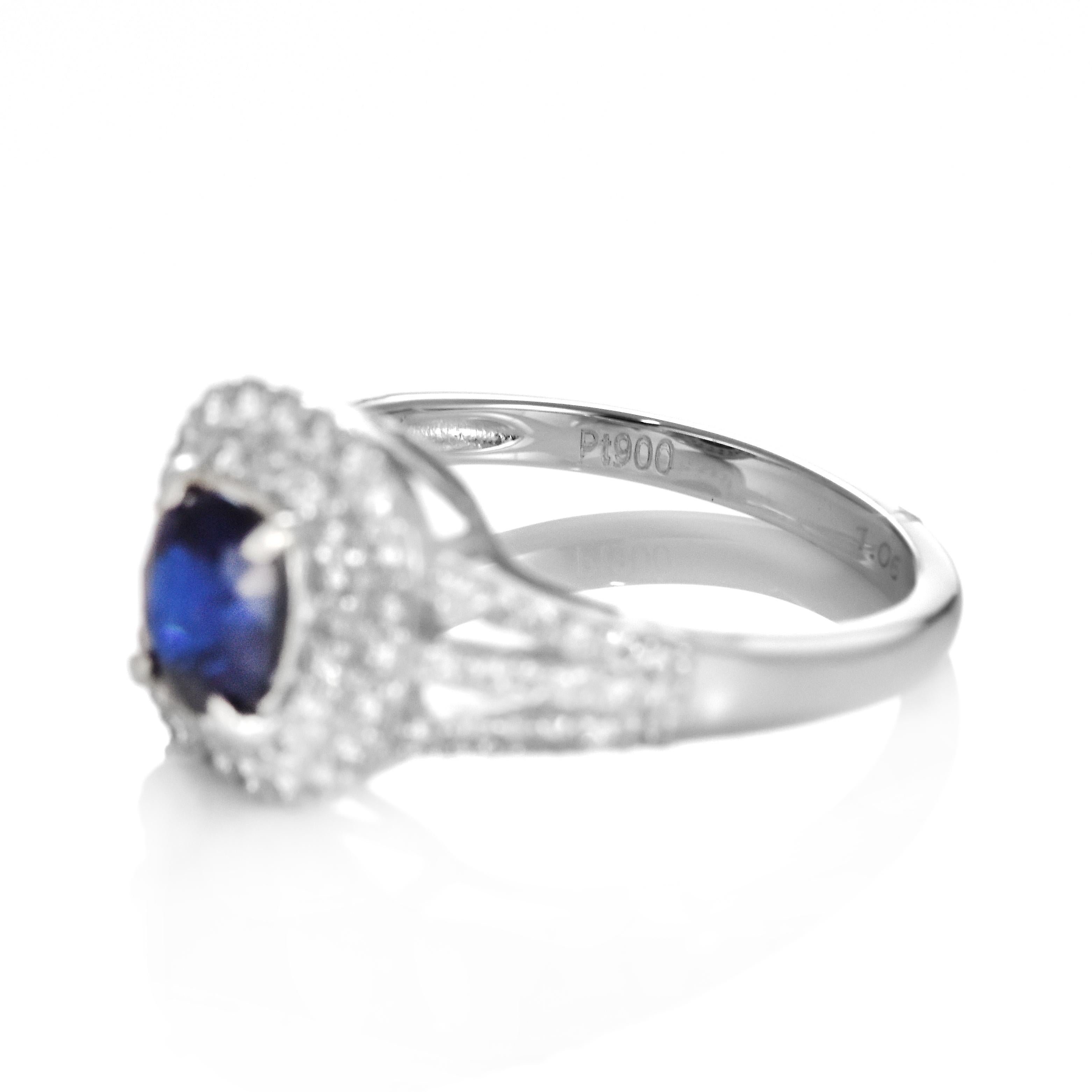 Women's 1.06 Carat Natural Royal Blue, No Heat Sapphire & Diamond Ring Made in Platinum For Sale