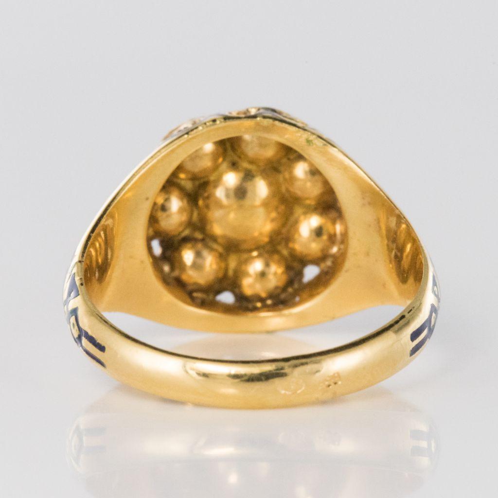 Bague française ancienne en or jaune 18 carats avec émail et diamants taille rose de 1,06 carat en vente 2