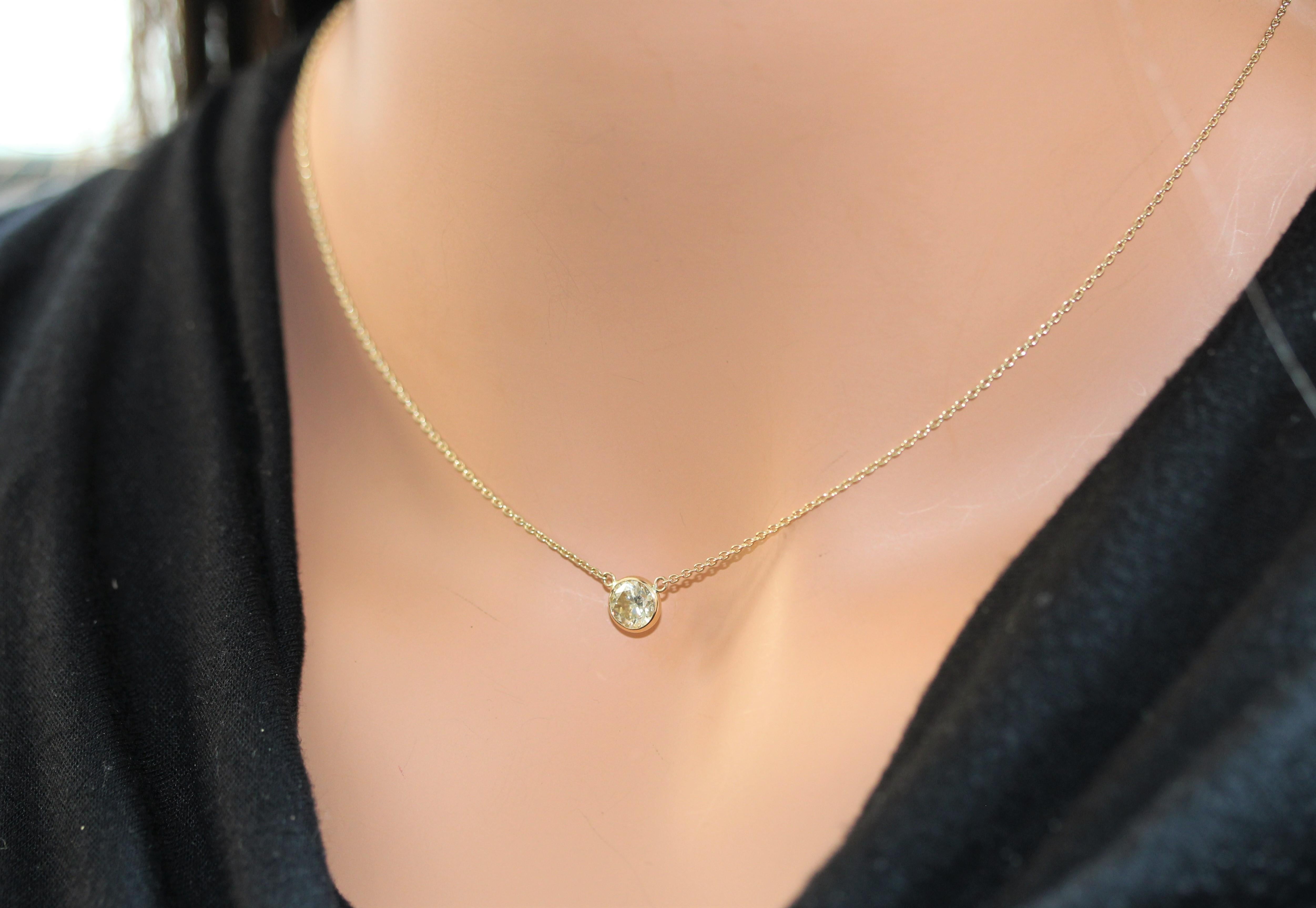 Round Cut 1.06 Carat Round Diamond Handmade Solitaire Necklace In 14k Yellow Gold For Sale