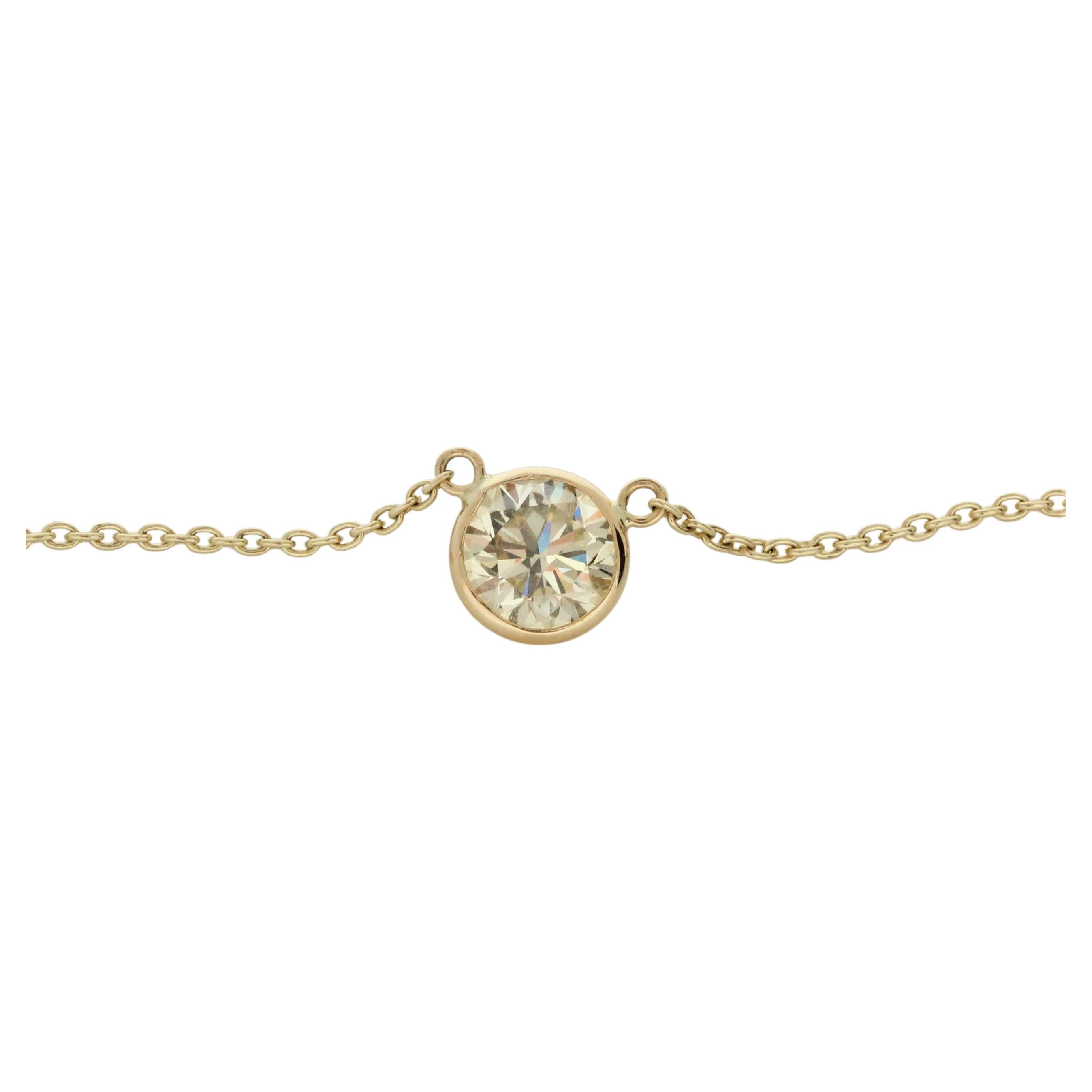 1.06 Carat Round Diamond Handmade Solitaire Necklace In 14k Yellow Gold For Sale