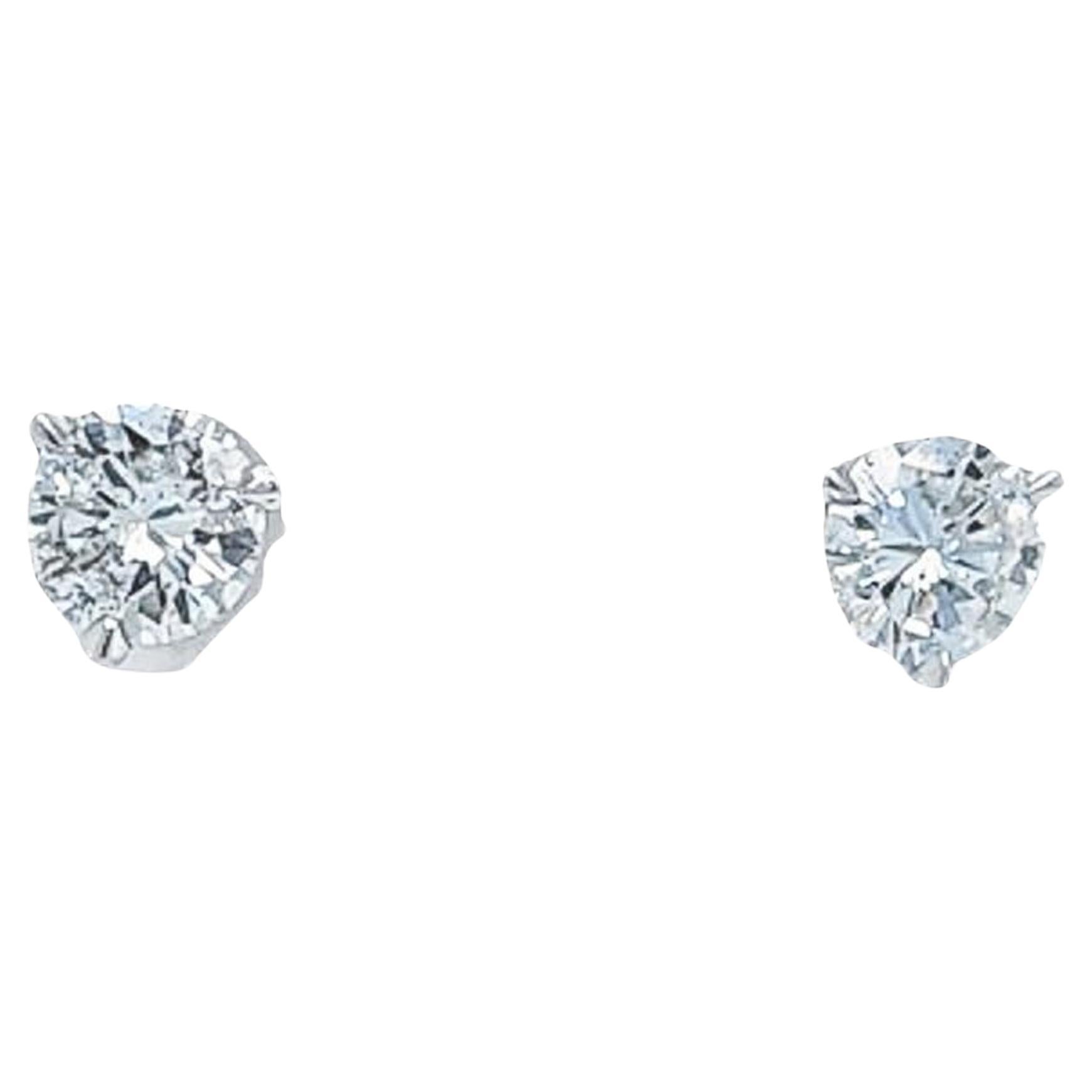 1.06 Carat Total Weight Diamond Stud Earrings