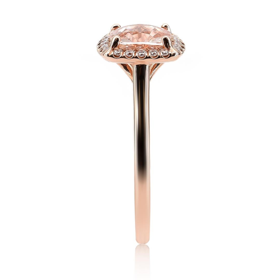1.06 Carats Morganite Diamonds set in 14K Rose Gold Ring In New Condition For Sale In Los Angeles, CA