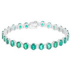 Bracciale con smeraldo ovale dello Zambia da 10,6 carati Diamante SI/H da 2,55 carati Oro bianco 18k