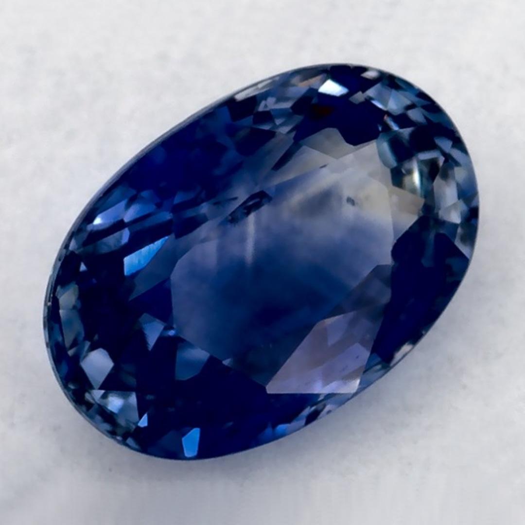 Taglio ovale 1.06 carati di zaffiro blu ovale sfuso in vendita