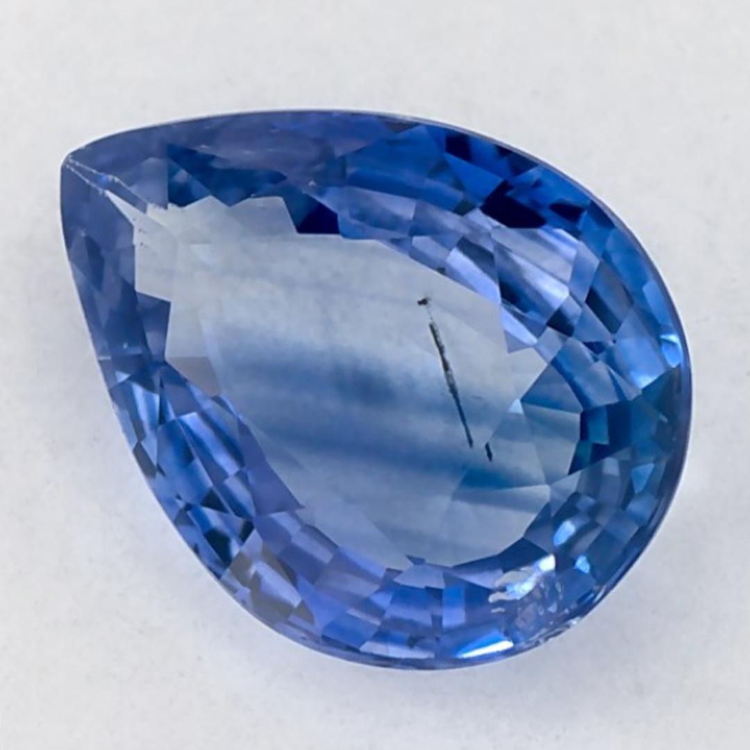 Questo zaffiro blu naturale offre eleganza e raffinatezza. Con la sua ricca saturazione del colore e il taglio preciso, è il centro perfetto per un anello di fidanzamento o un design di gioielli di lusso.

Questo zaffiro proviene dallo Sri Lanka