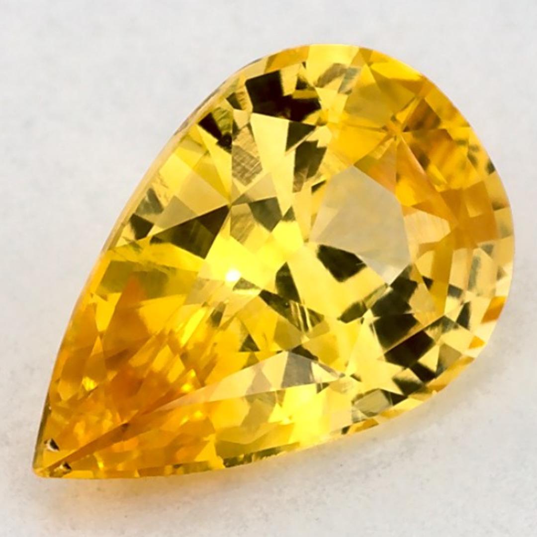 Taille poire 1.06 Ct Yellow Sapphire Pear Loose Gemstone (pierre précieuse en vrac) en vente