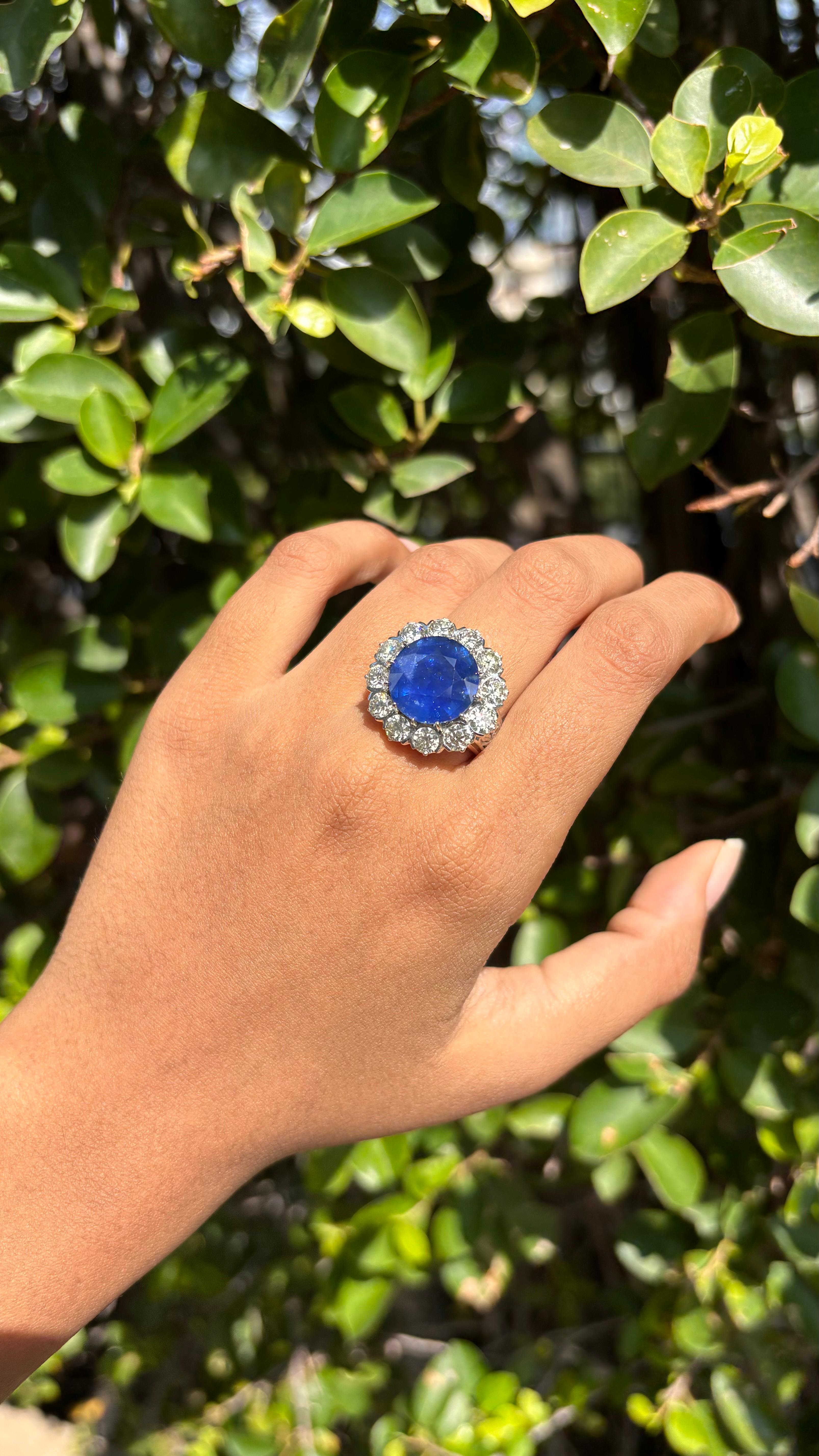 GIA Certified 10.60 Carat Ceylon Blue Sapphire Art Deco Ring in Platinum 900 4
