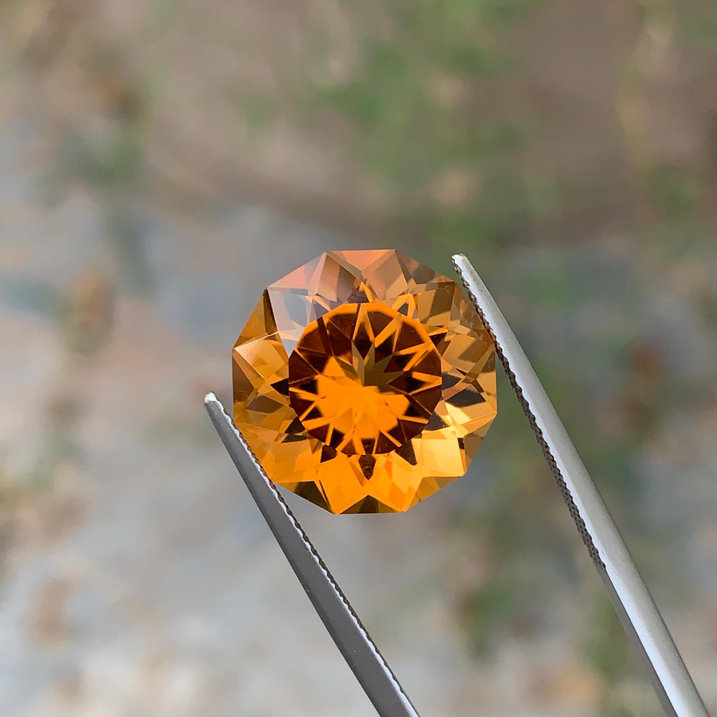 10.60 Carat Genuine Loose Mandarin Citrine Round Flower Cut Orange Ring Gem In New Condition For Sale In Peshawar, PK