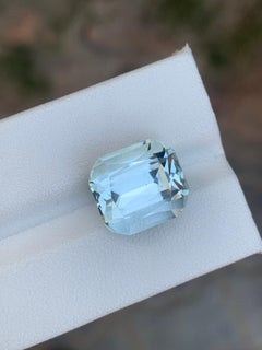 10.60 Carat Natural Loose Aquamarine Gemstone From Afghanistan