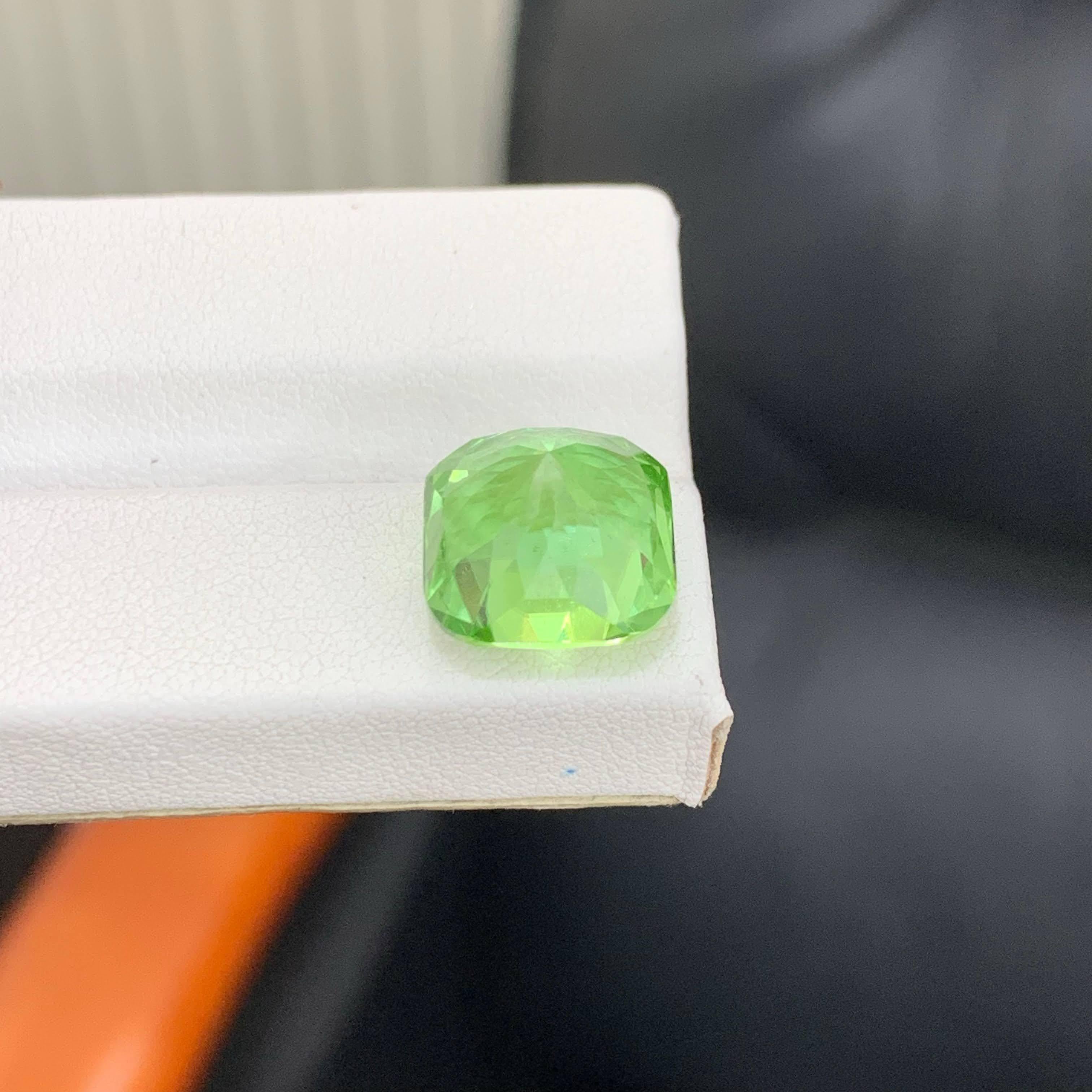 10,60 Carati Nature Sciolto Rutilo Inclusione Peridoto Verde Gemma Pakistana in vendita 1