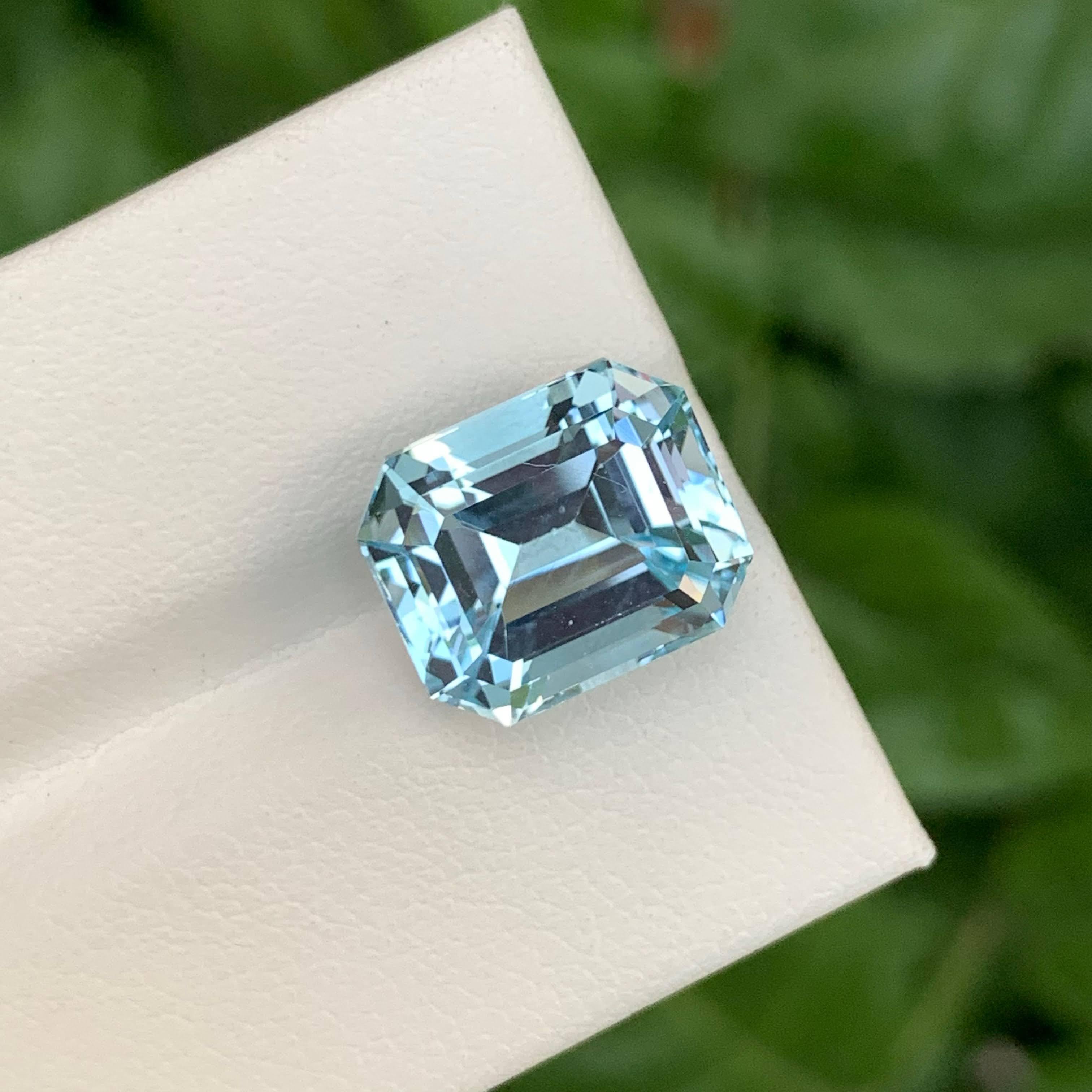 10,60 Carati Nature sciolti Topazio Blu Svizzero Pietra Gemma Africana Taglio Smeraldo in vendita 2