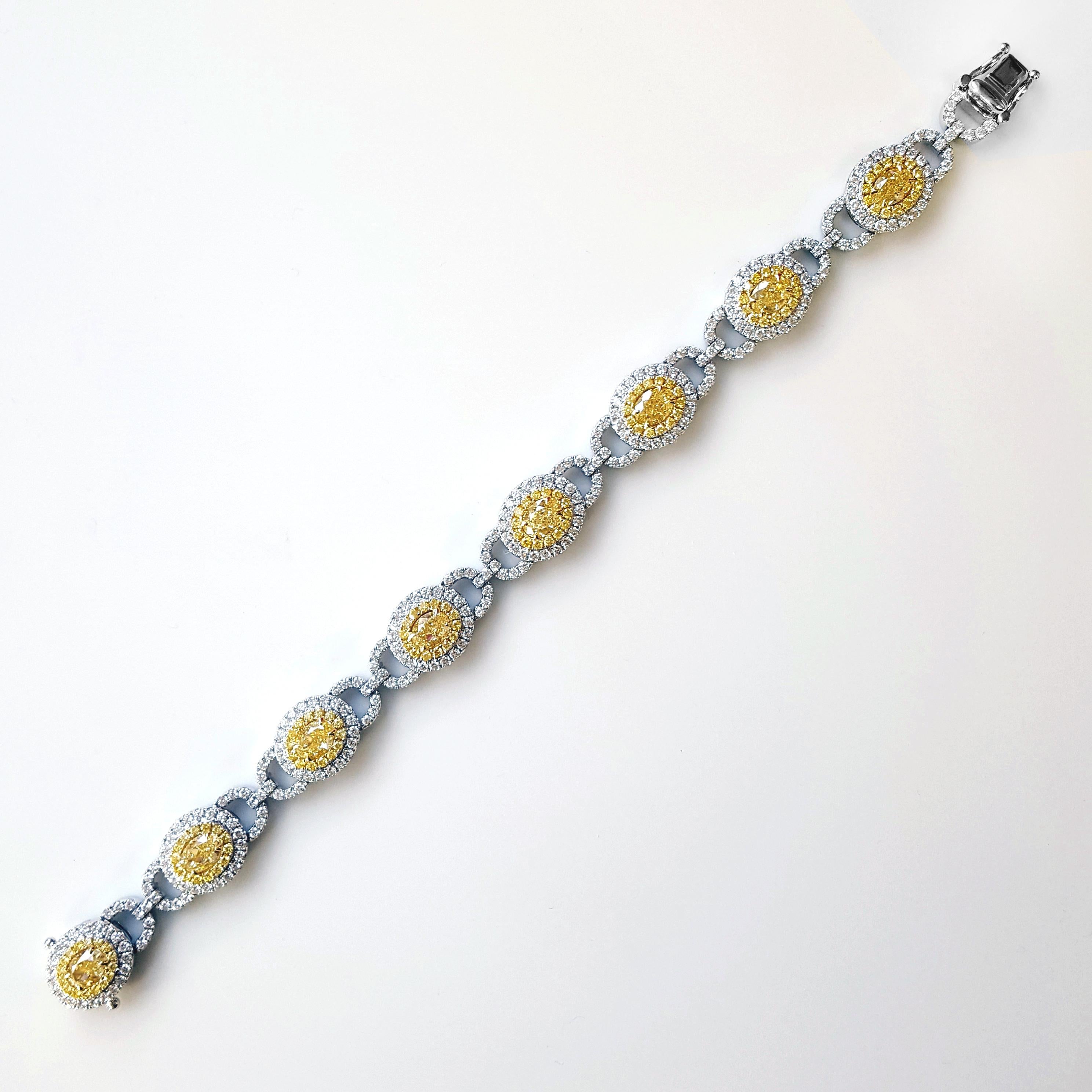 Contemporary 10.60 Carat Oval-Cut Yellow and White Diamond Bracelet, Set in 18K White Gold. For Sale