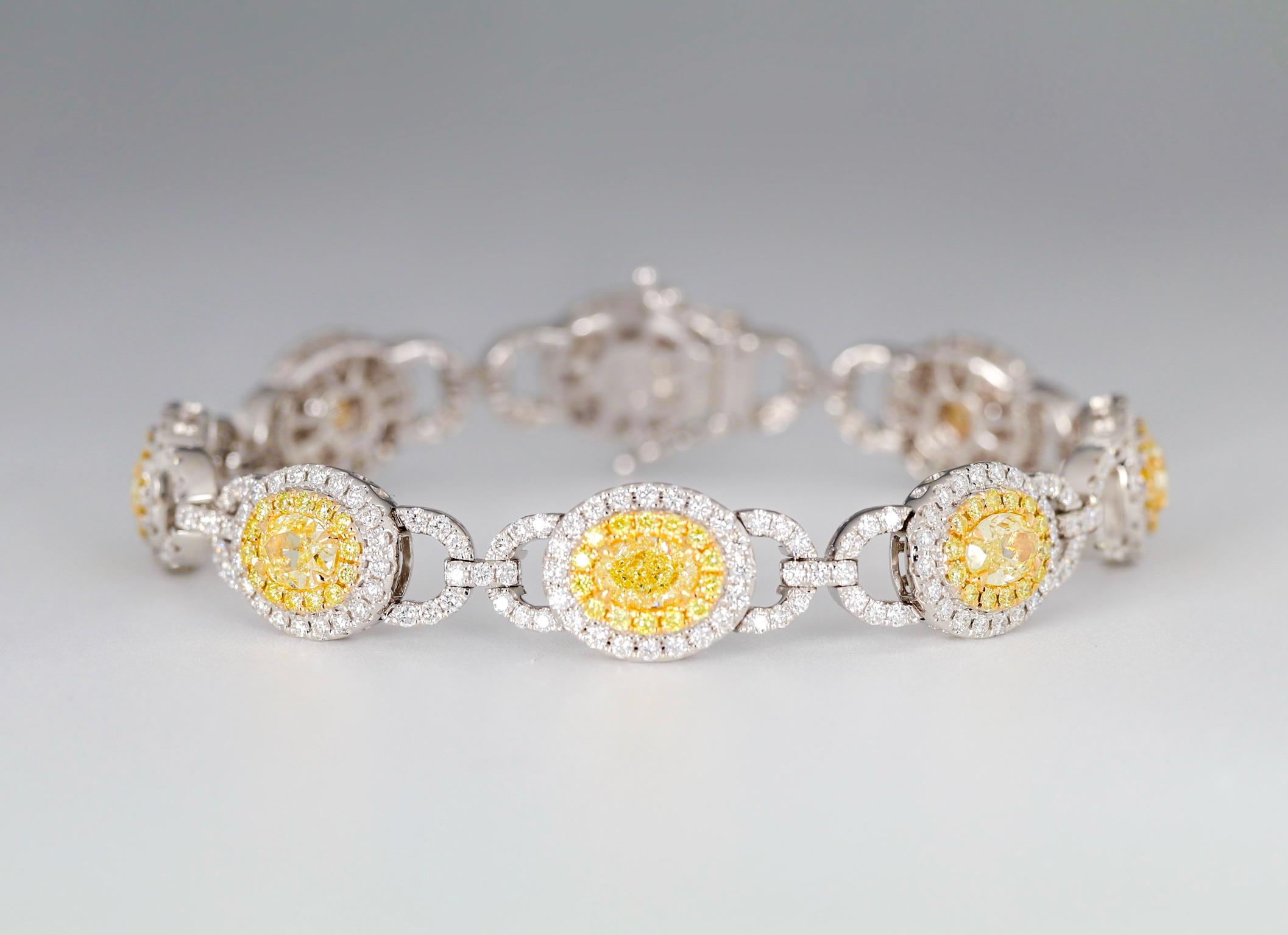 Bracelet de diamants jaunes et blancs de taille ovale de 10,60 carats, serti en or blanc 18 carats. en vente 1