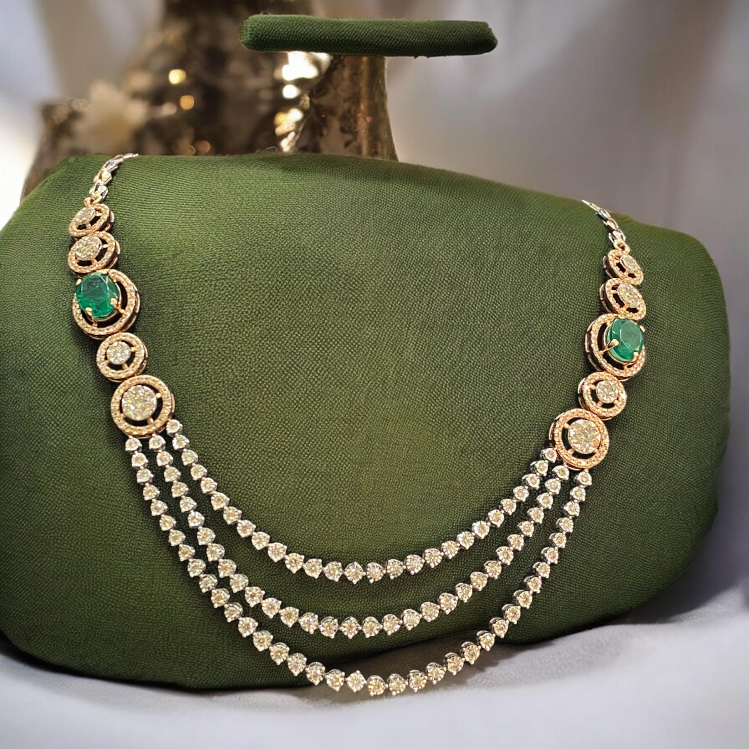 10.60 Quilates F/VS1 Diamantes talla brillante redonda Esmeralda Collar de 3 vueltas Oro 14K Contemporáneo en venta