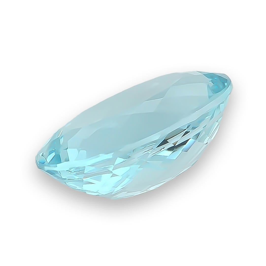 Natural Blue Aquamarine Gemstone 10.61 carats / JupiterGem In New Condition For Sale In Los Angeles, CA